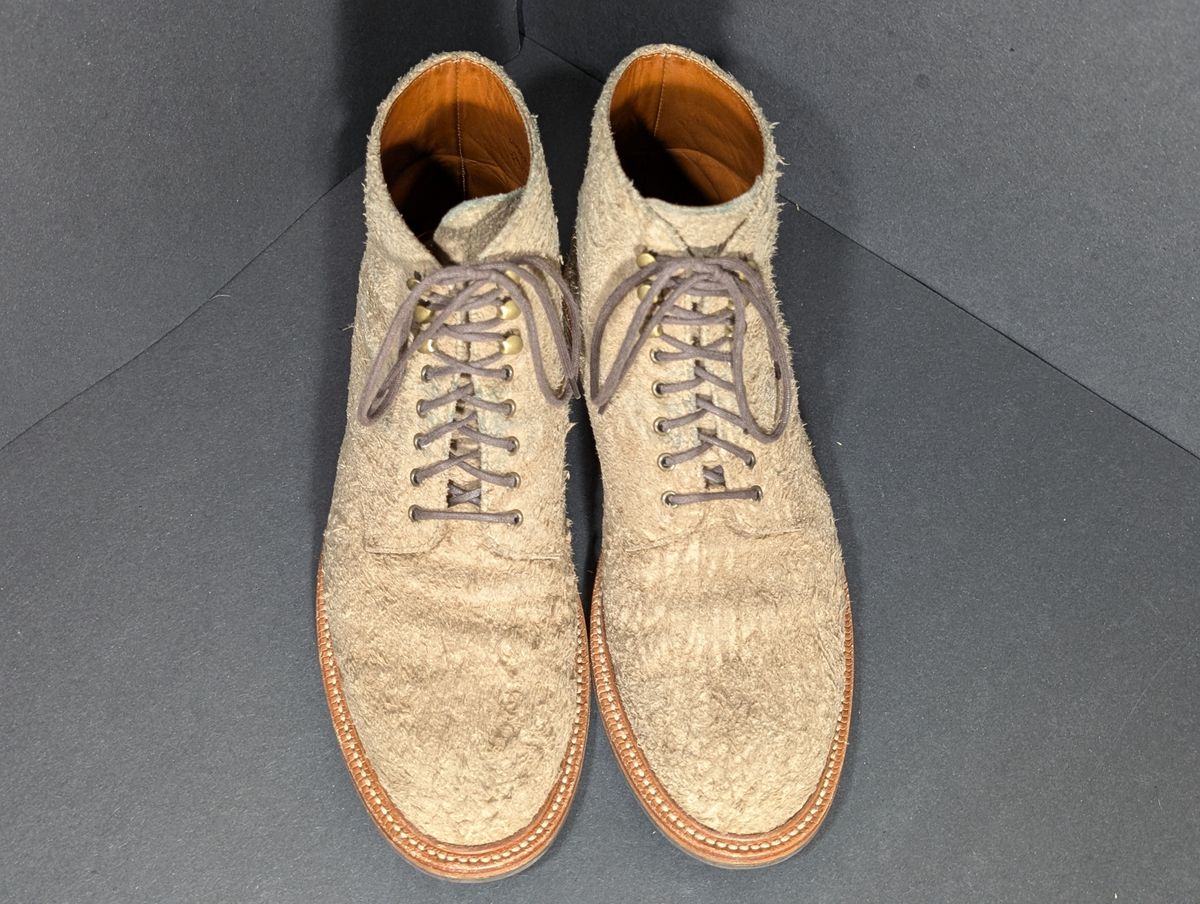 Photo by Genghis_Khant on January 1, 2026 of the Grant Stone Edward Boot in C.F. Stead Milkshake Rough Mohawk Suede.