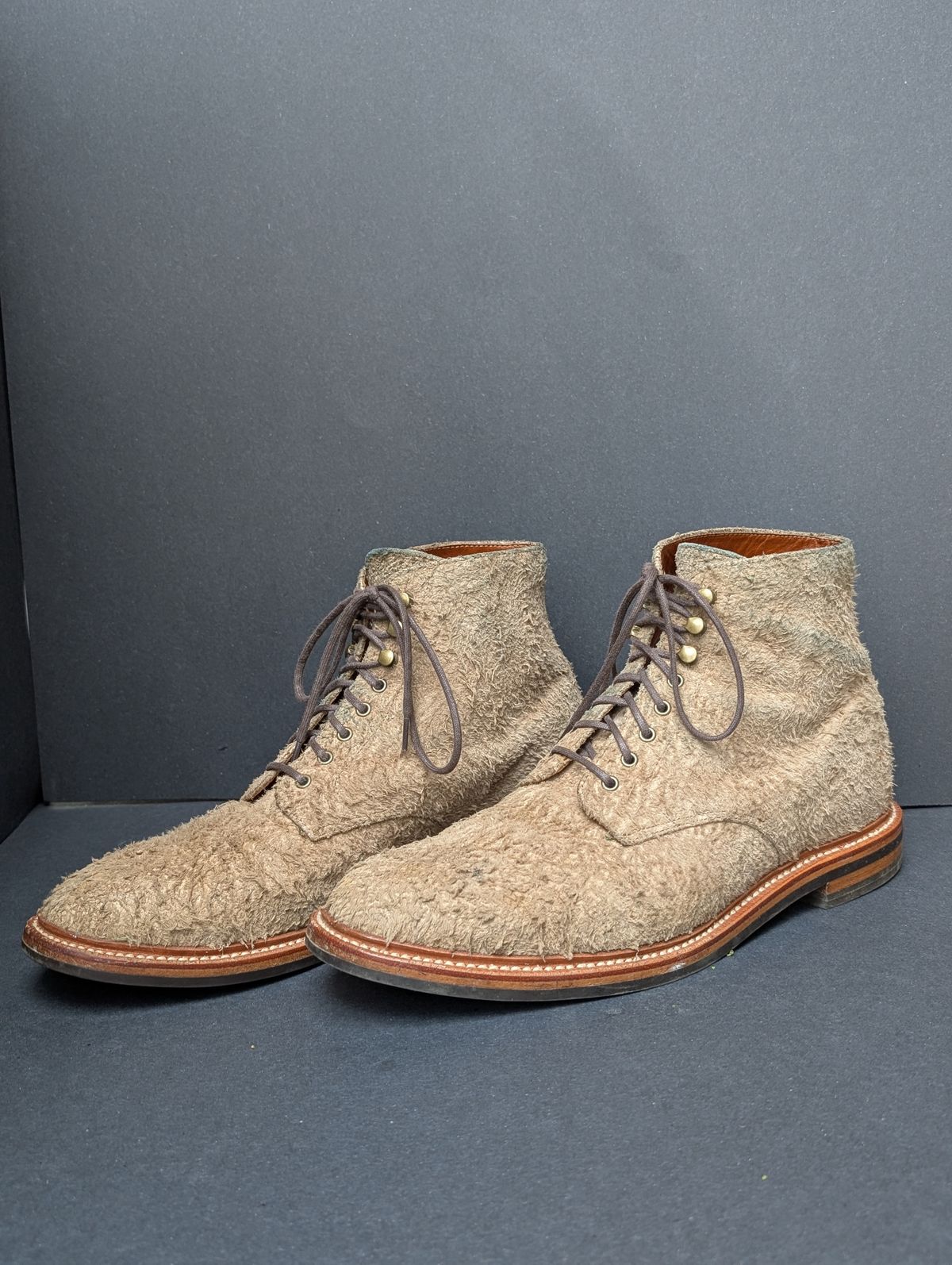 Photo by Genghis_Khant on April 4, 2026 of the Grant Stone Edward Boot in C.F. Stead Milkshake Rough Mohawk Suede.
