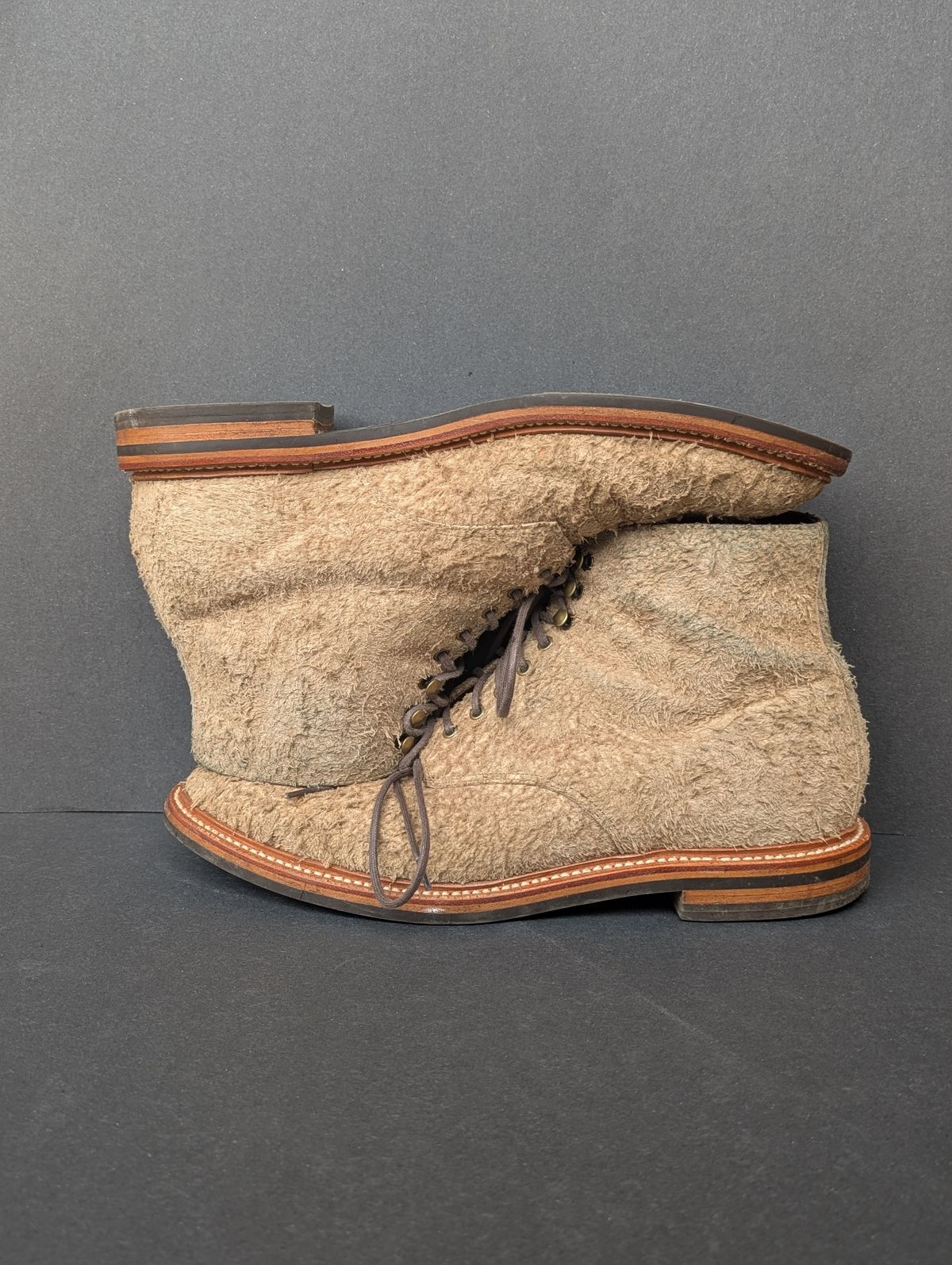 Photo by Genghis_Khant on April 4, 2026 of the Grant Stone Edward Boot in C.F. Stead Milkshake Rough Mohawk Suede.