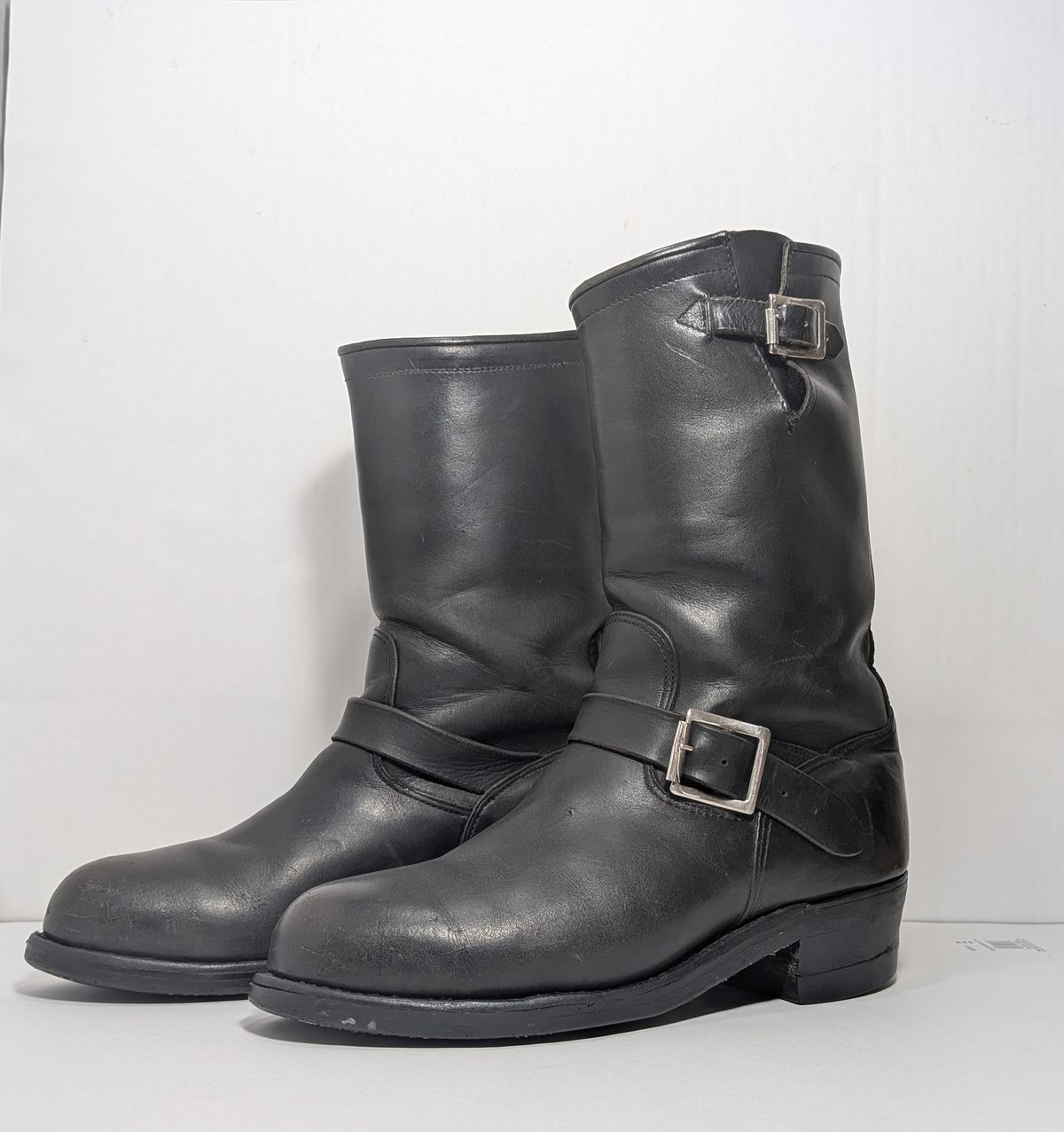 Photo by Genghis_Khant on November 1, 2025 of the Herman Survivor Engineer Boot in Unknown Leather.