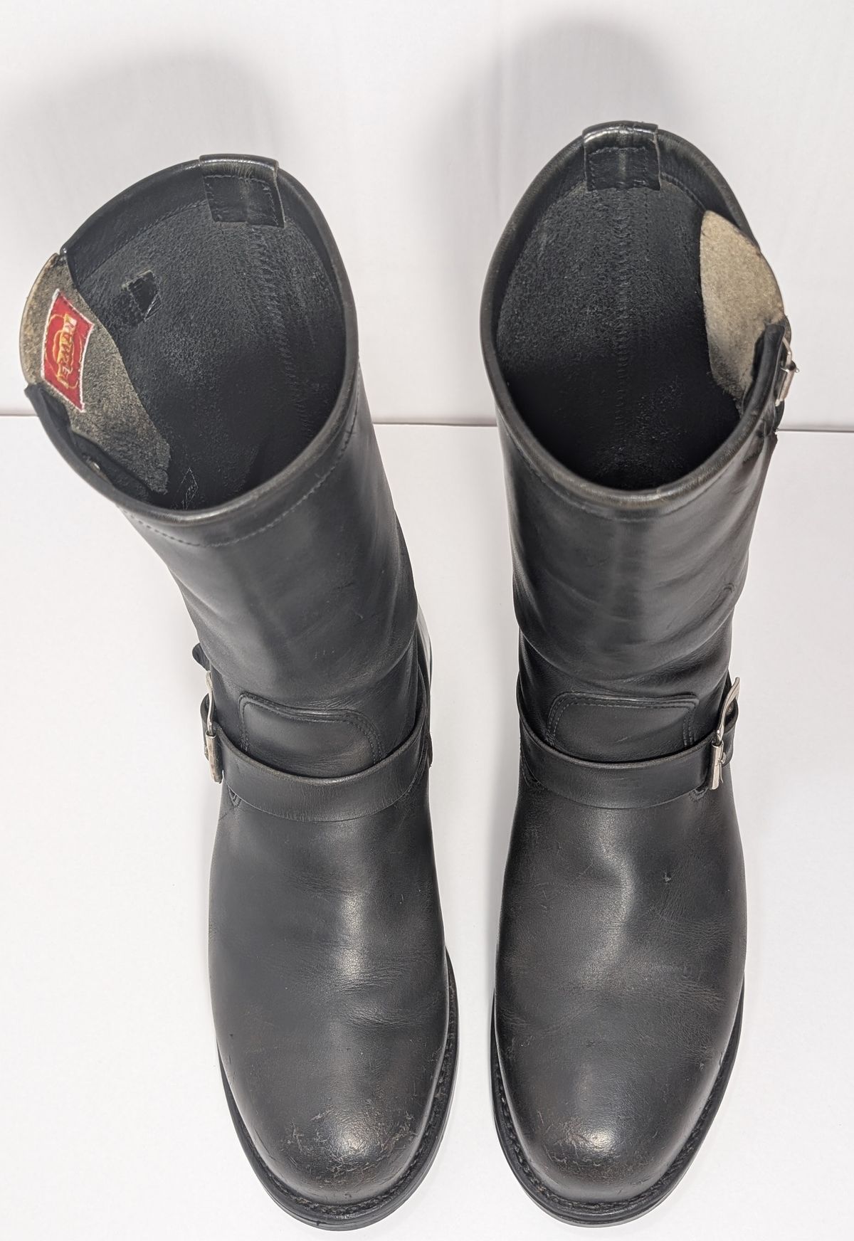 Photo by Genghis_Khant on November 1, 2025 of the Herman Survivor Engineer Boot in Unknown Leather.