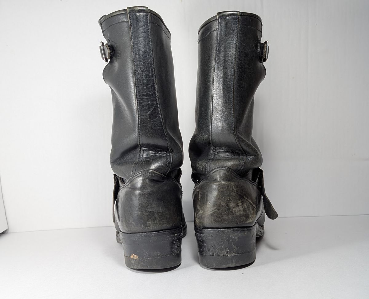 Photo by Genghis_Khant on December 2, 2025 of the Herman Survivor Engineer Boot in Unknown Leather.
