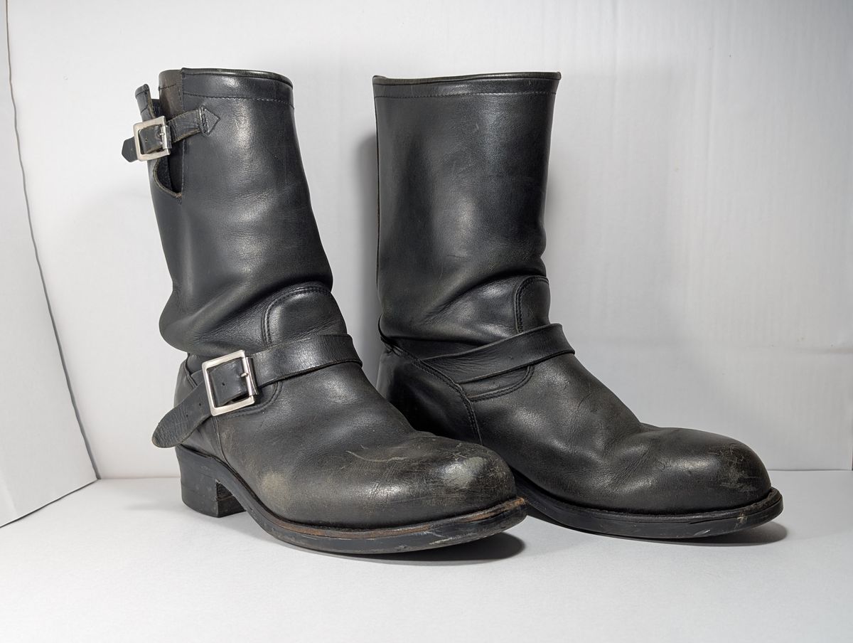 Photo by Genghis_Khant on December 2, 2025 of the Herman Survivor Engineer Boot in Unknown Leather.