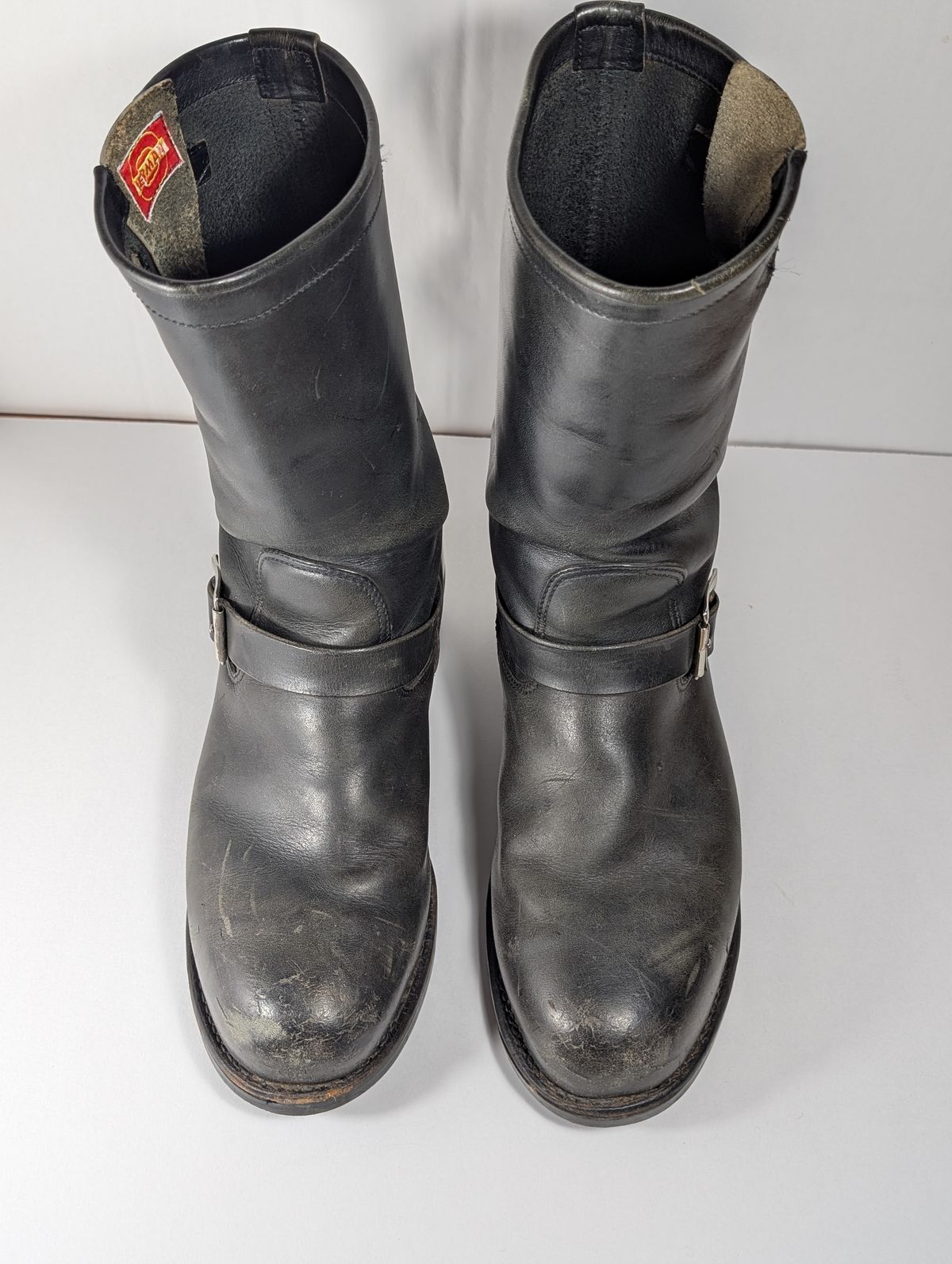 Photo by Genghis_Khant on December 2, 2025 of the Herman Survivor Engineer Boot in Unknown Leather.