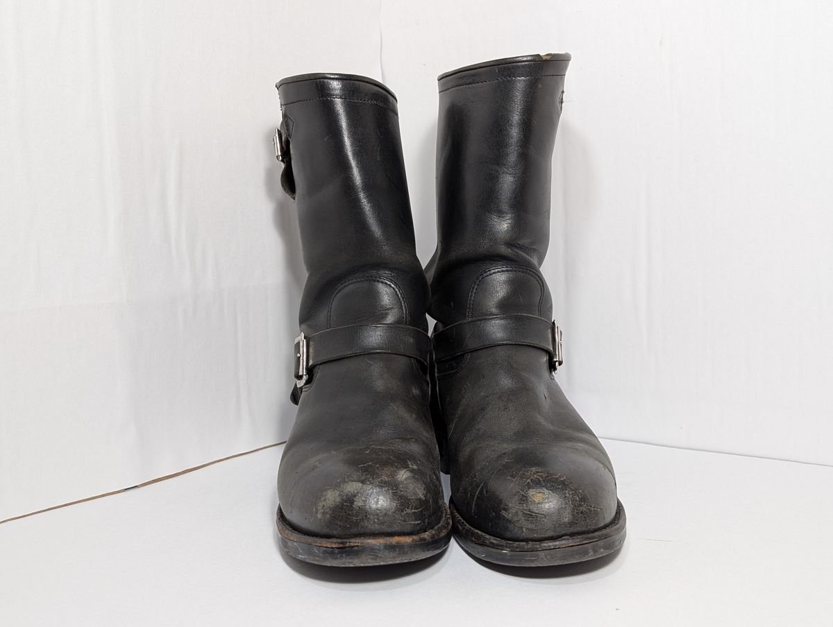 Photo by Genghis_Khant on January 1, 2026 of the Herman Survivor Engineer Boot in Unknown Leather.