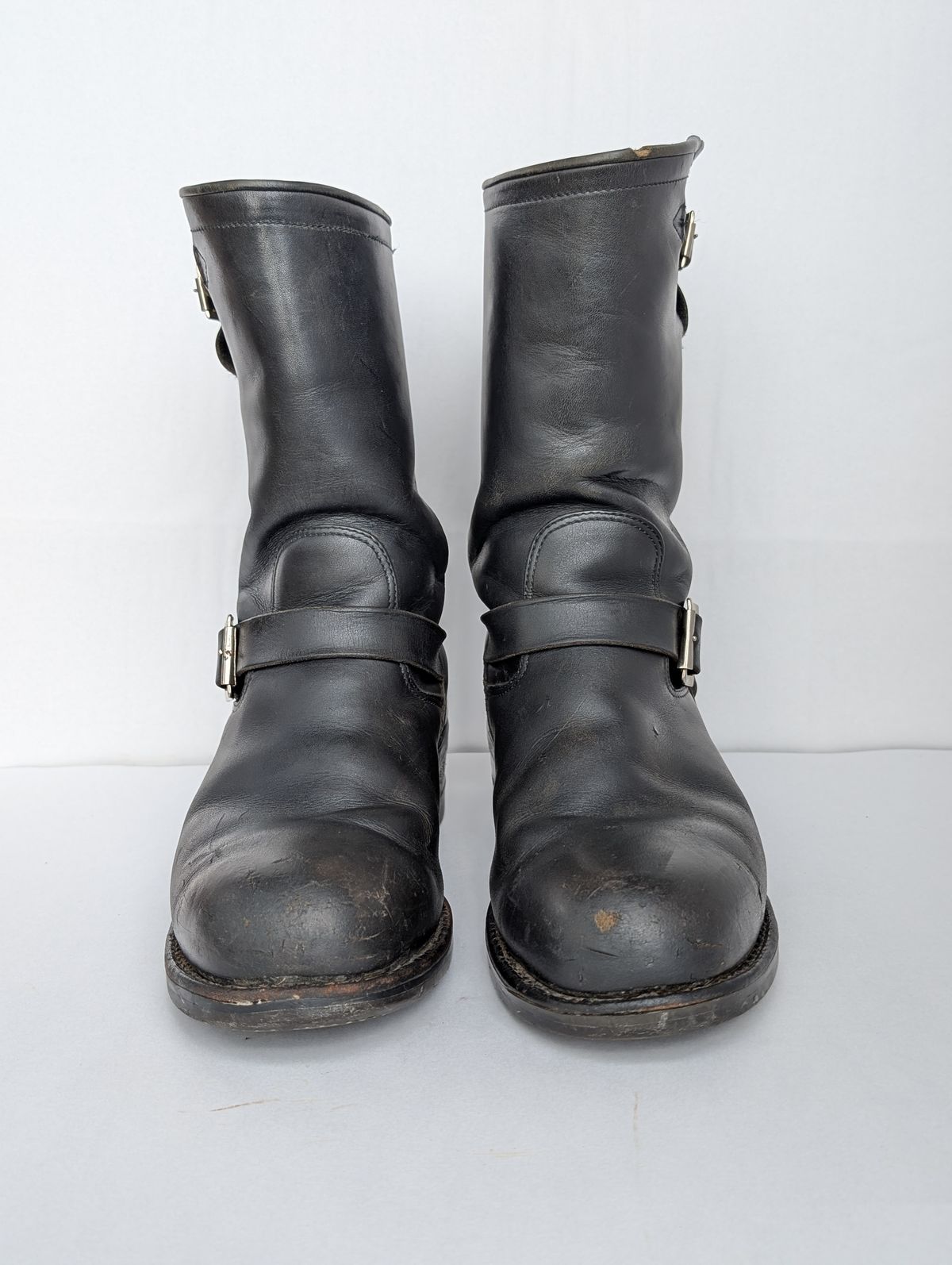 Photo by Genghis_Khant on March 4, 2026 of the Herman Survivor Engineer Boot in Unknown Leather.