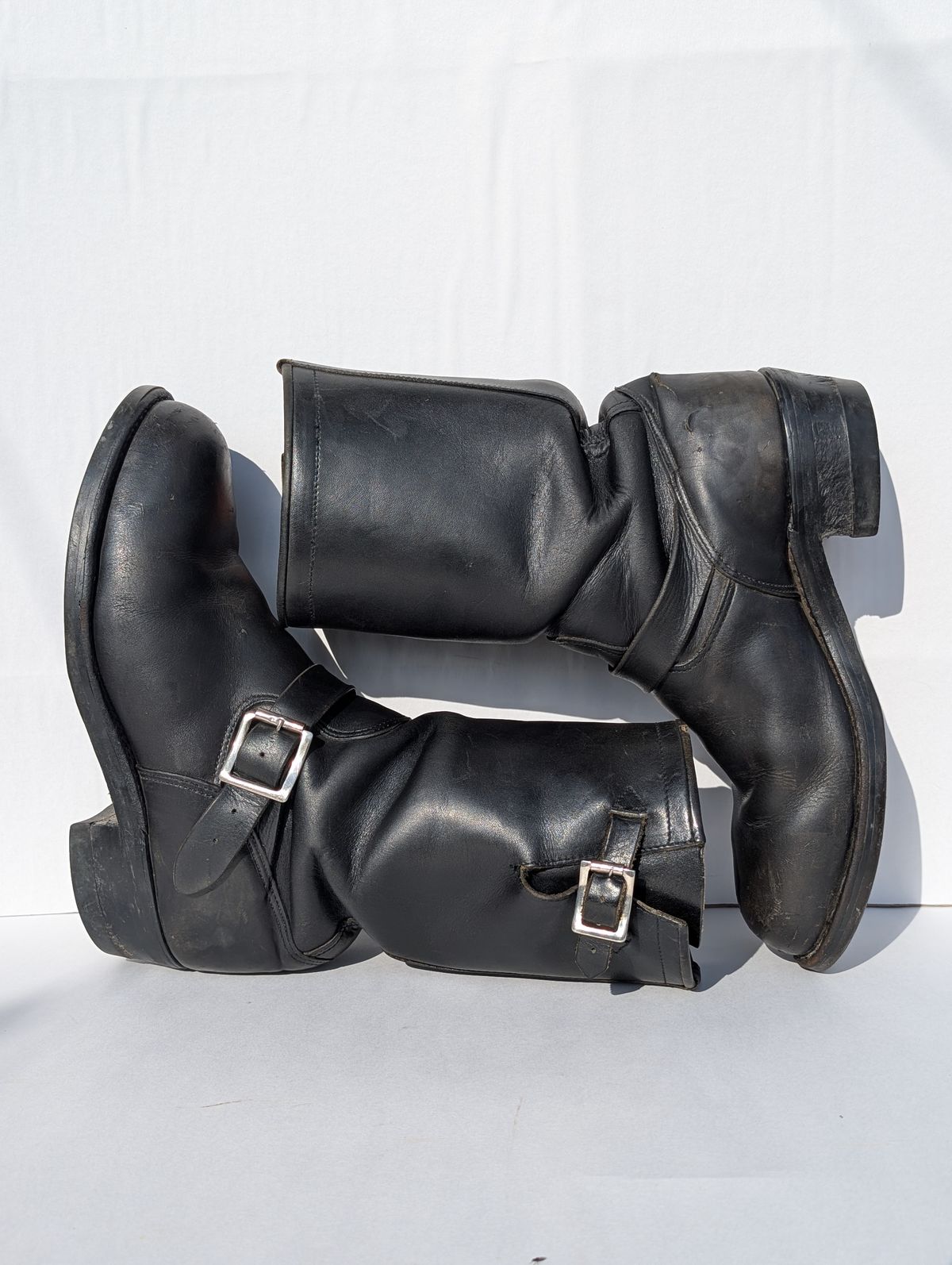 Photo by Genghis_Khant on March 4, 2026 of the Herman Survivor Engineer Boot in Unknown Leather.