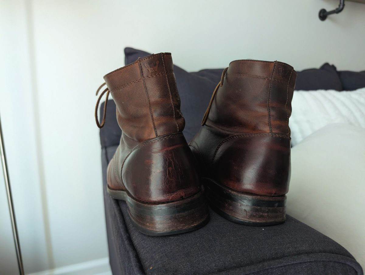 Photo by Genghis_Khant on August 18, 2025 of the Wolverine BLVD Cap Toe in Unknown Leather.