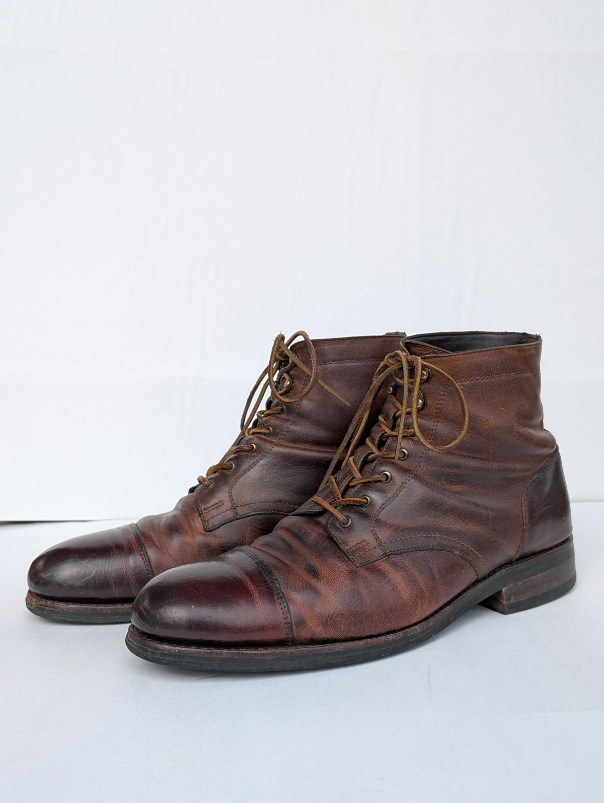 Photo by Genghis_Khant on March 4, 2026 of the Wolverine BLVD Cap Toe in Unknown Leather.