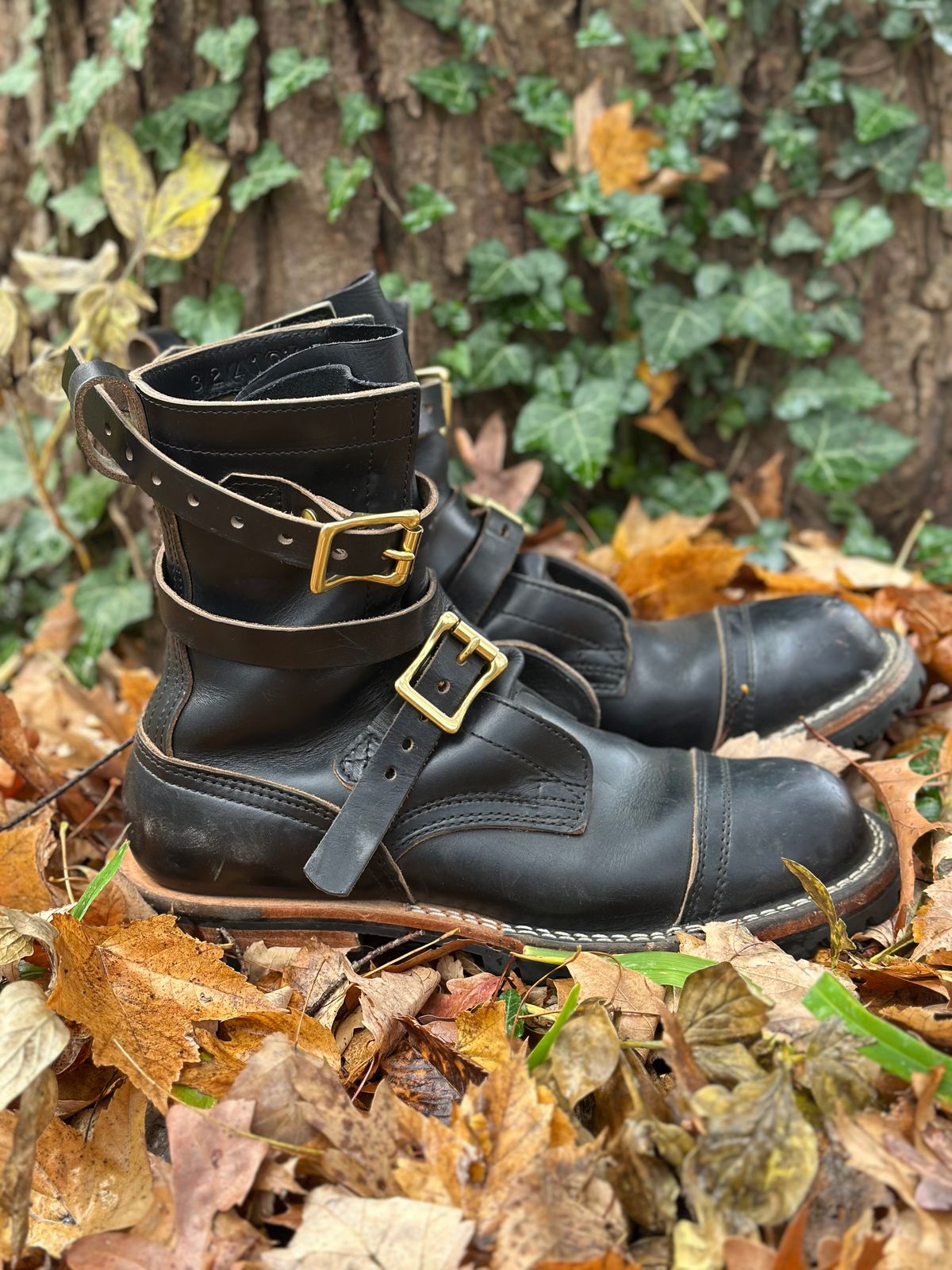 Photo by Sir_Diggins on November 4, 2024 of the Nicks Heritage TankerPro in Horween Black Chromexcel.