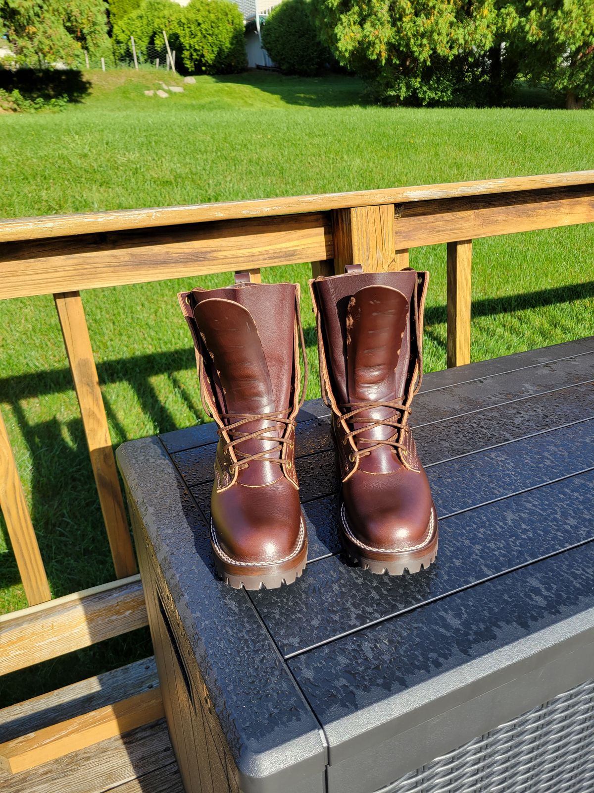 Photo by DJT3412 on October 4, 2024 of the Nicks Urban Logger in Horween Brown Chromexcel.
