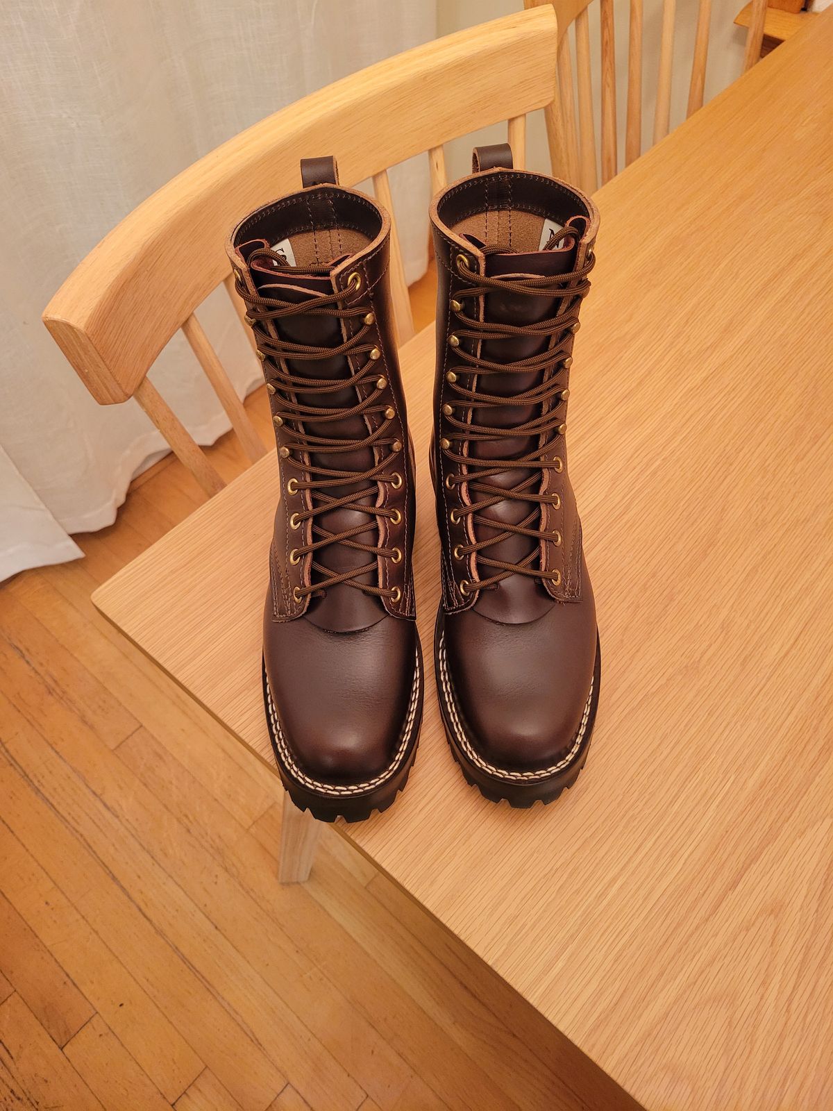 Photo by DJT3412 on November 5, 2024 of the Nicks Urban Logger in Horween Brown Chromexcel.