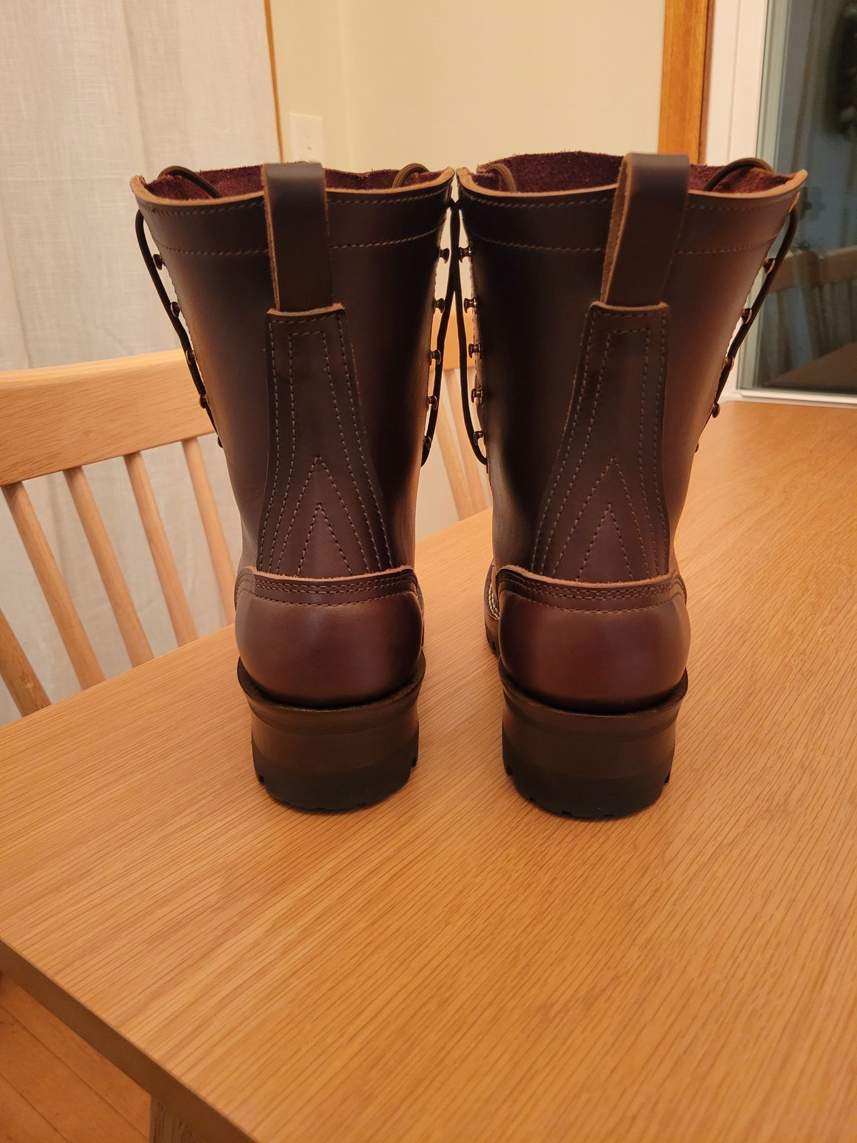 Photo by DJT3412 on December 5, 2024 of the Nicks Urban Logger in Horween Brown Chromexcel.