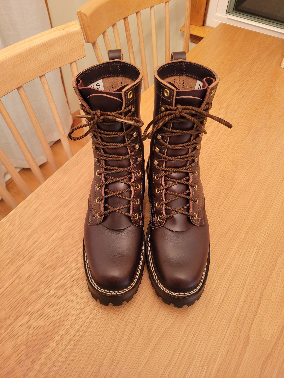Photo by DJT3412 on December 5, 2024 of the Nicks Urban Logger in Horween Brown Chromexcel.