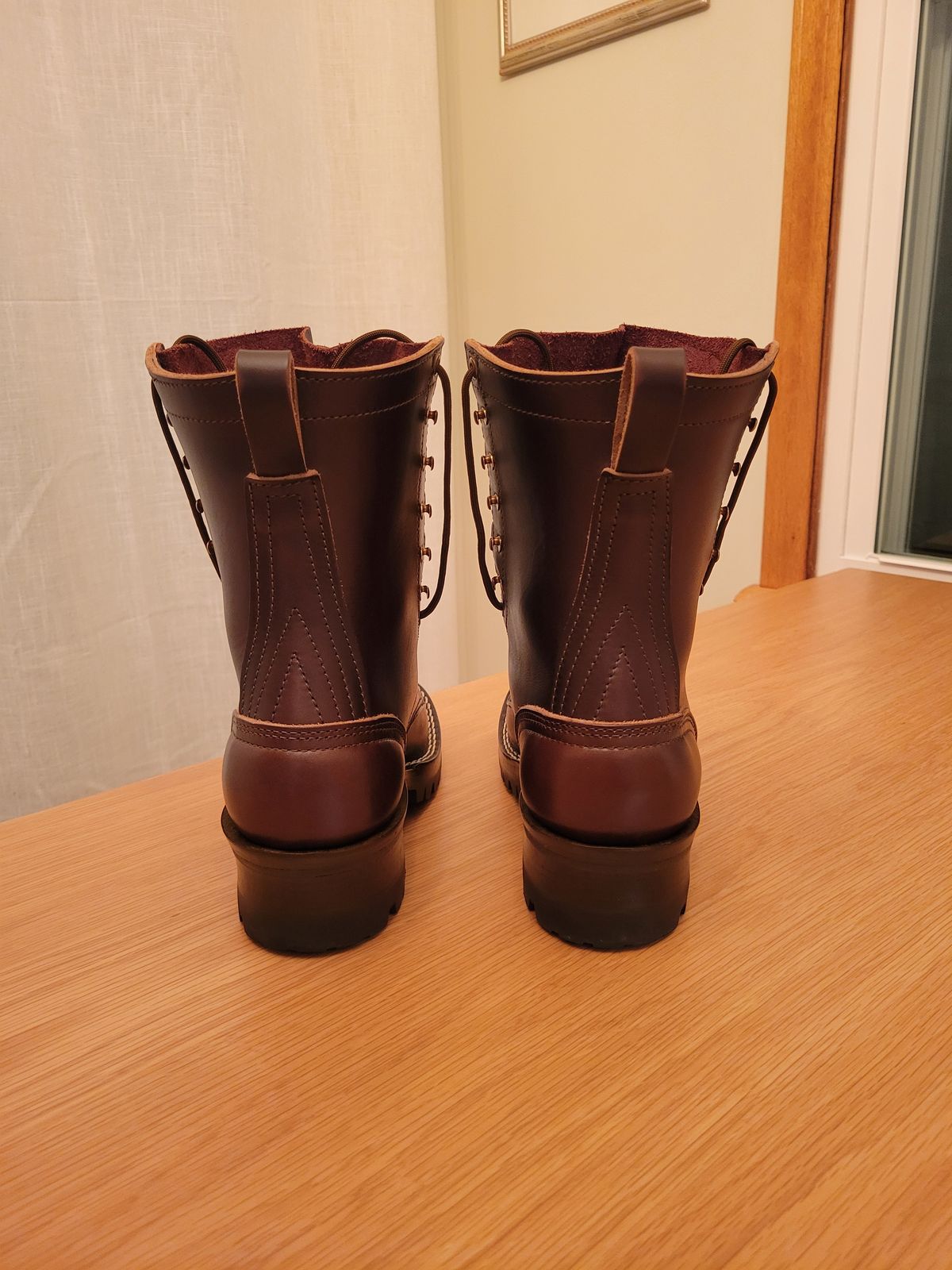 Photo by DJT3412 on January 4, 2025 of the Nicks Urban Logger in Horween Brown Chromexcel.