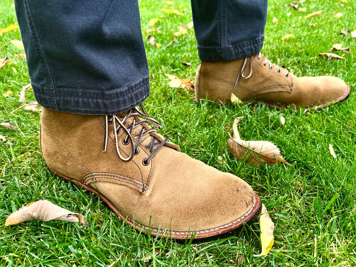 Photo by beerdlife on October 16, 2025 of the Red Wing Merchant in S.B. Foot Olive Mohave Roughout.