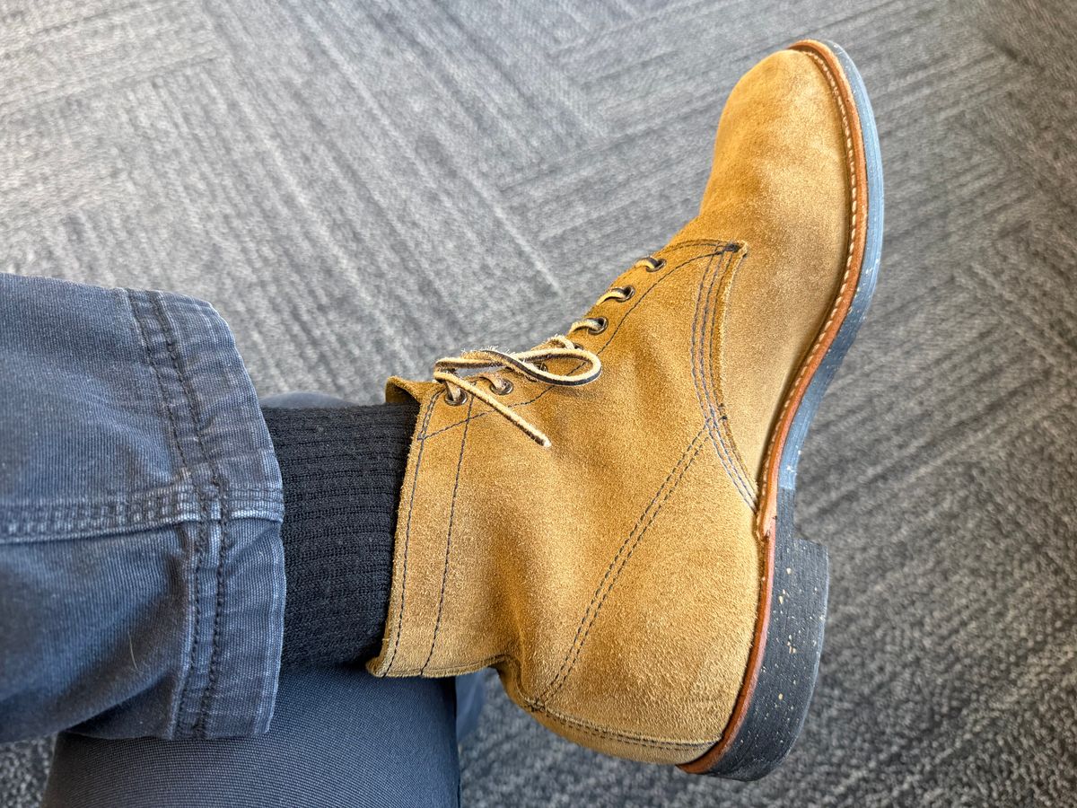 Photo by beerdlife on March 18, 2026 of the Red Wing Merchant in S.B. Foot Olive Mohave Roughout.