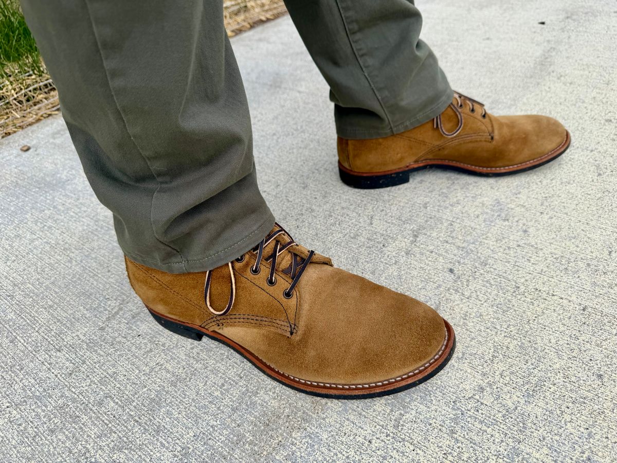 Photo by beerdlife on June 29, 2026 of the Red Wing Merchant in S.B. Foot Olive Mohave Roughout.