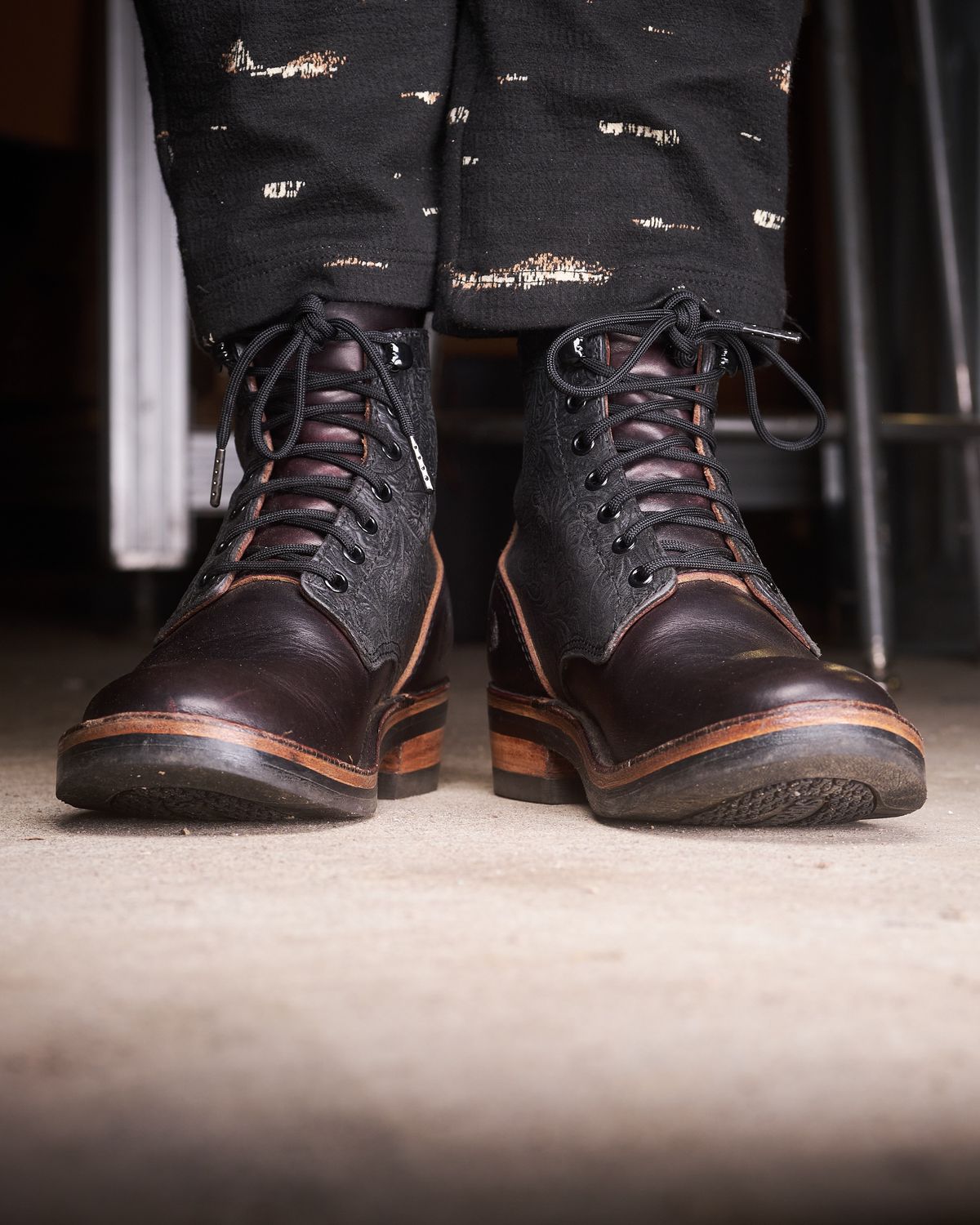 Photo by Christina080783 on December 3, 2024 of the BHHB Lady Dome in Seidel Oxblood Double Shot Black Overdye & Embossed Veg Tan Panel.