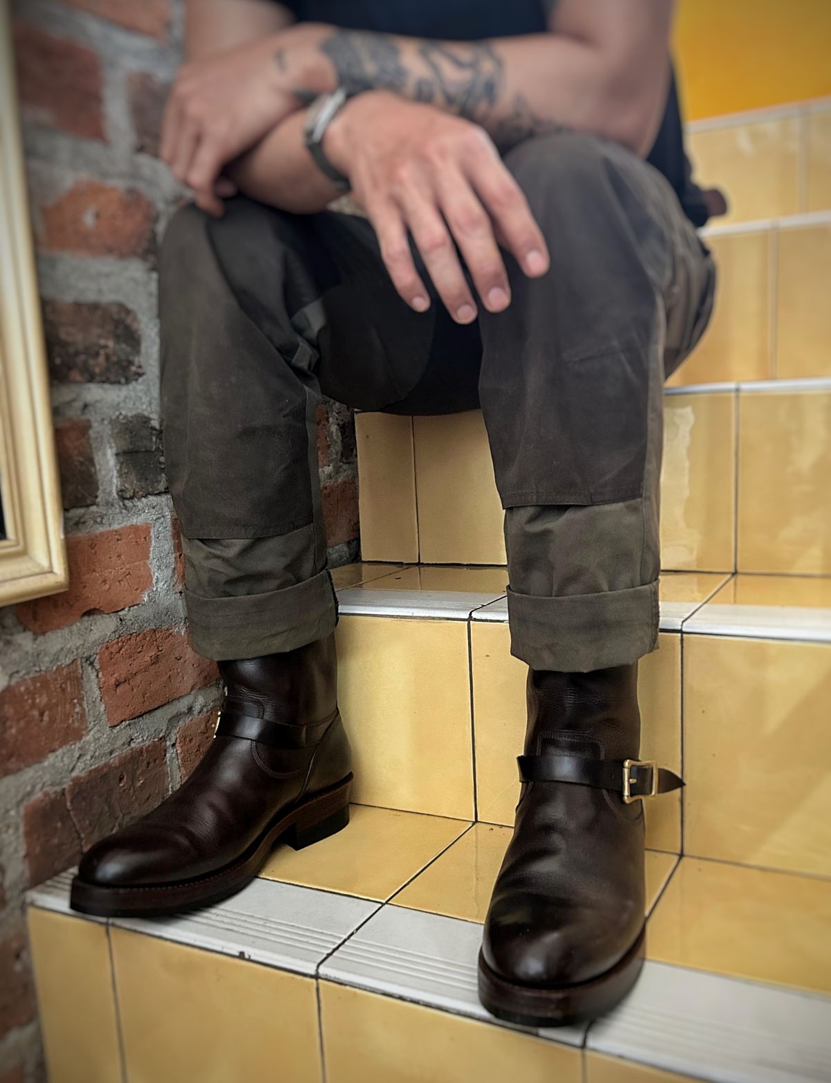 Photo by Caktranaruci on September 21, 2025 of the Junkard 10,5" Engineer Boots in Indonesian Dark Brown Pull Up.