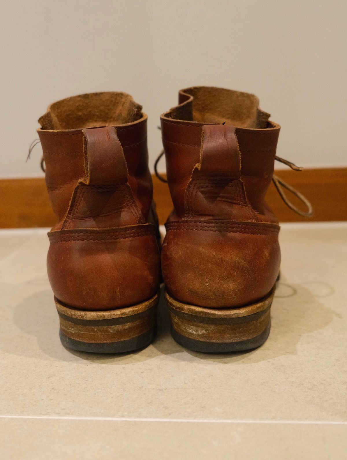 Photo by corbusier on January 5, 2026 of the White's C350 Cutter in Seidel British Tan Double Shot.