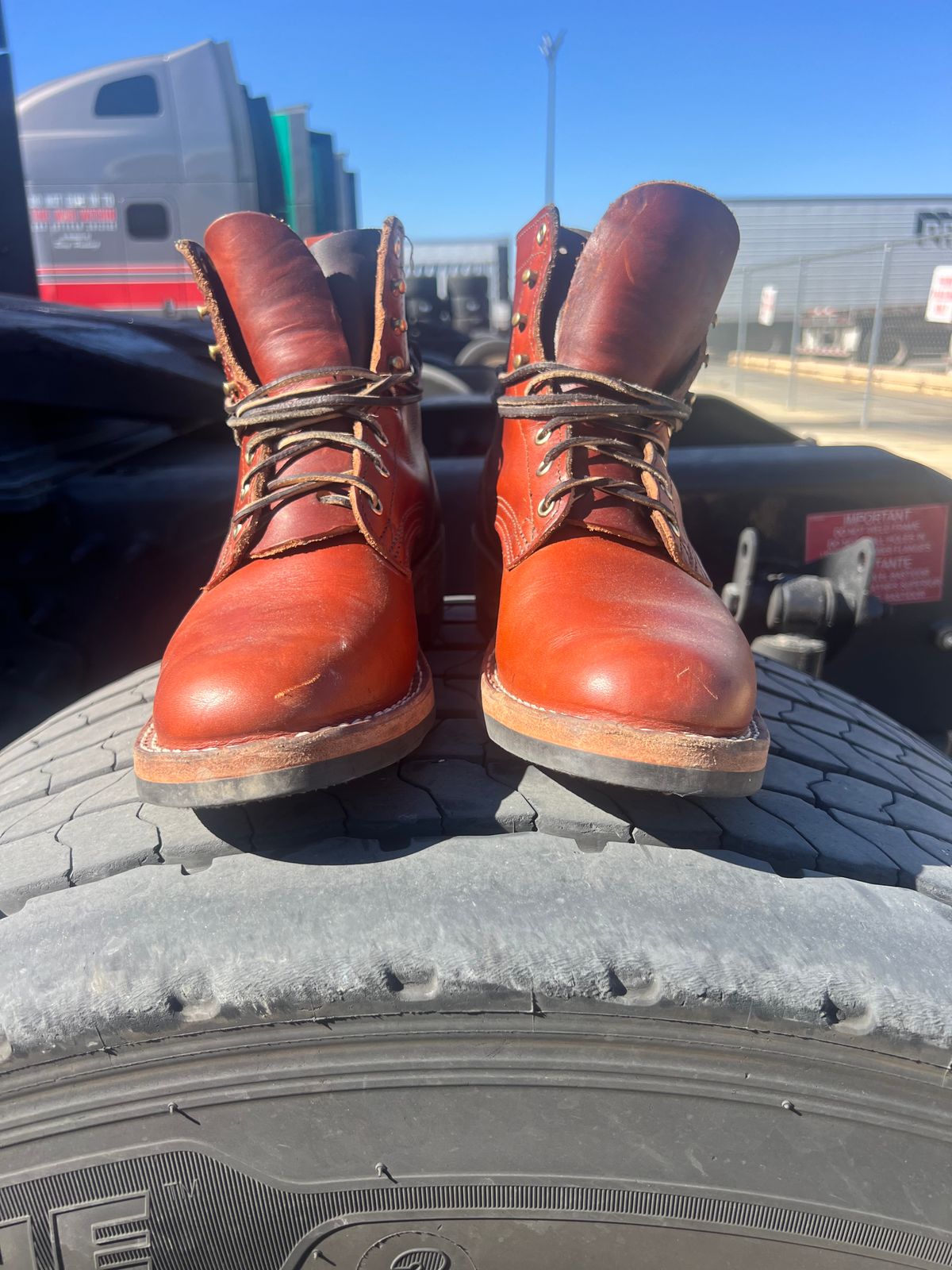 Photo by NyNole on November 3, 2025 of the Nicks Robert in Wickett & Craig Tan Oiled Latigo.