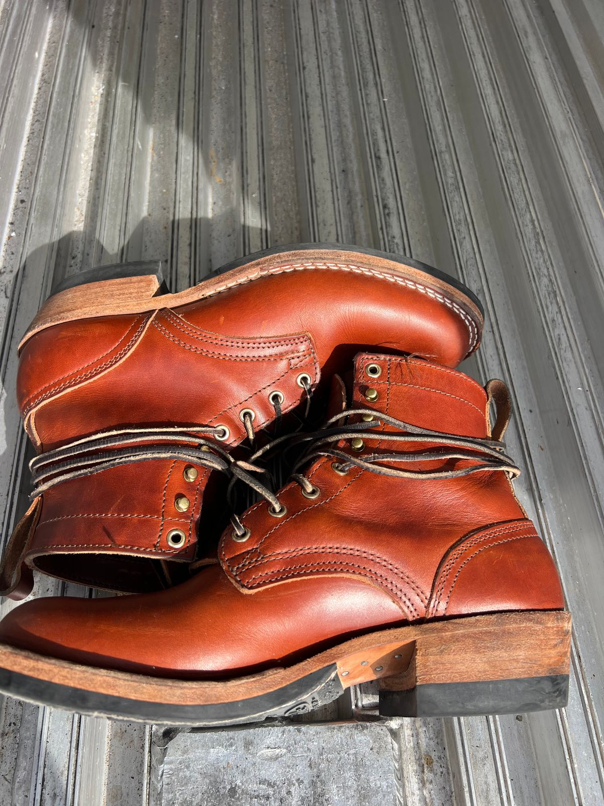 Photo by NyNole on December 5, 2025 of the Nicks Robert in Wickett & Craig Tan Oiled Latigo.