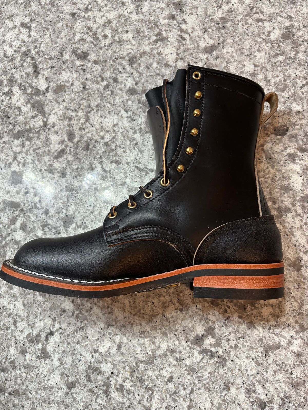 Photo by AllTheLeather_69 on November 15, 2024 of the Nicks MTO in Horween Black Waxed Flesh & Horween Black Chromexcel.