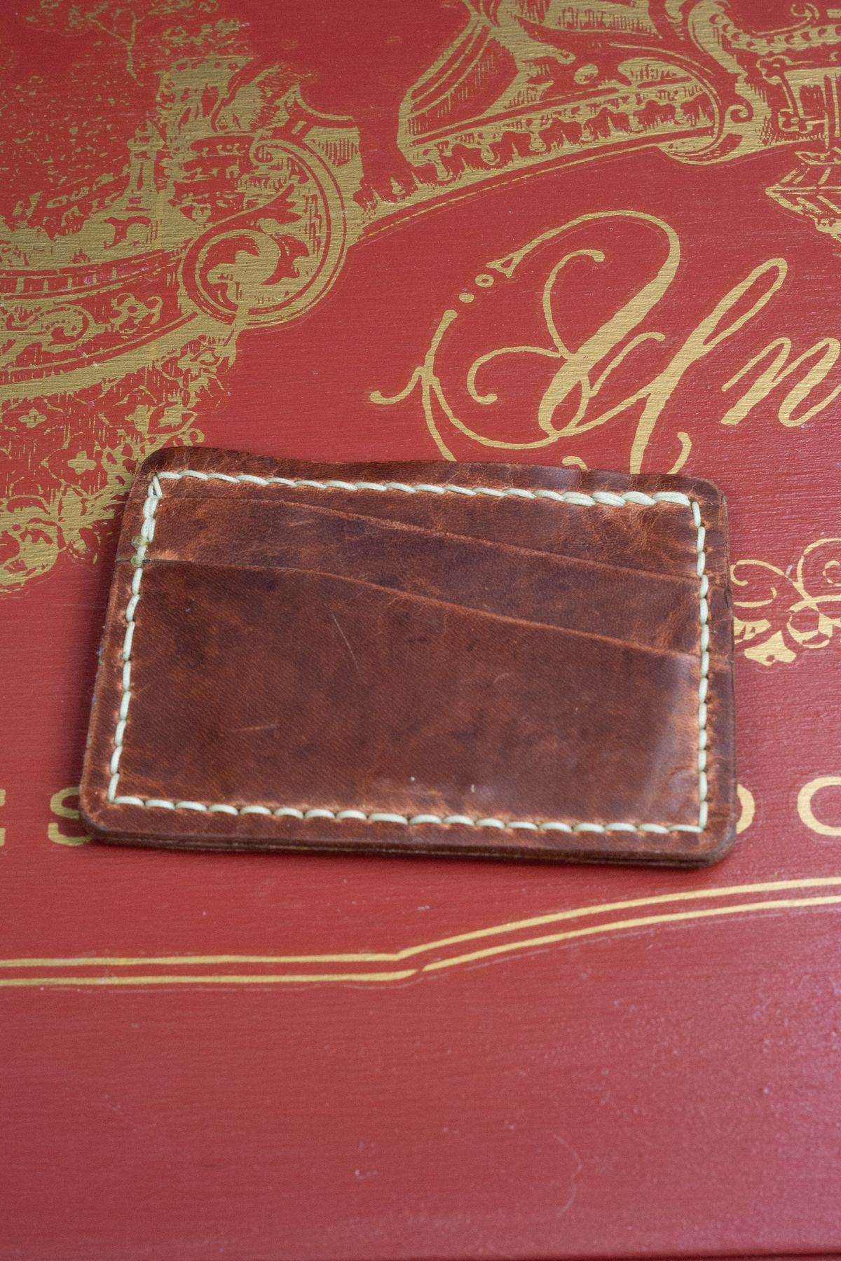 Photo by Barbaq on October 2, 2025 of the Self-Made Card Wallet in Horween Italian Brown Wrangler Horsefront.