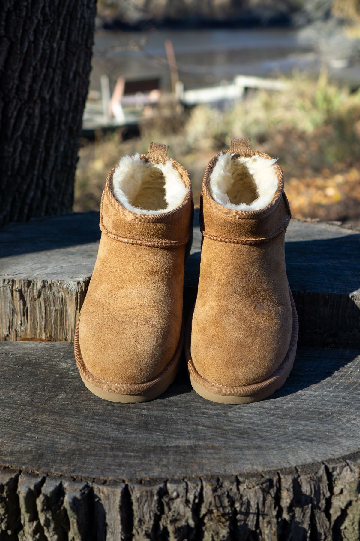 Photo by Barbaq on December 1, 2025 of the Ugg Classic Ultra Mini in Chestnut Sheepskin.