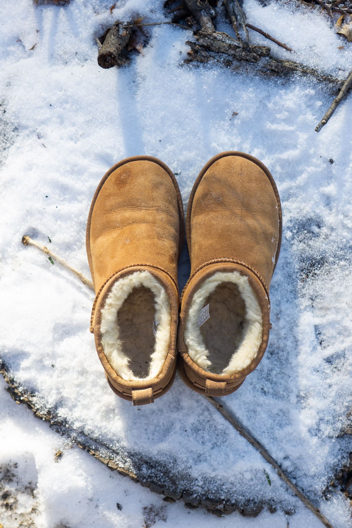 Photo by Barbaq on January 4, 2026 of the Ugg Classic Ultra Mini in Chestnut Sheepskin.