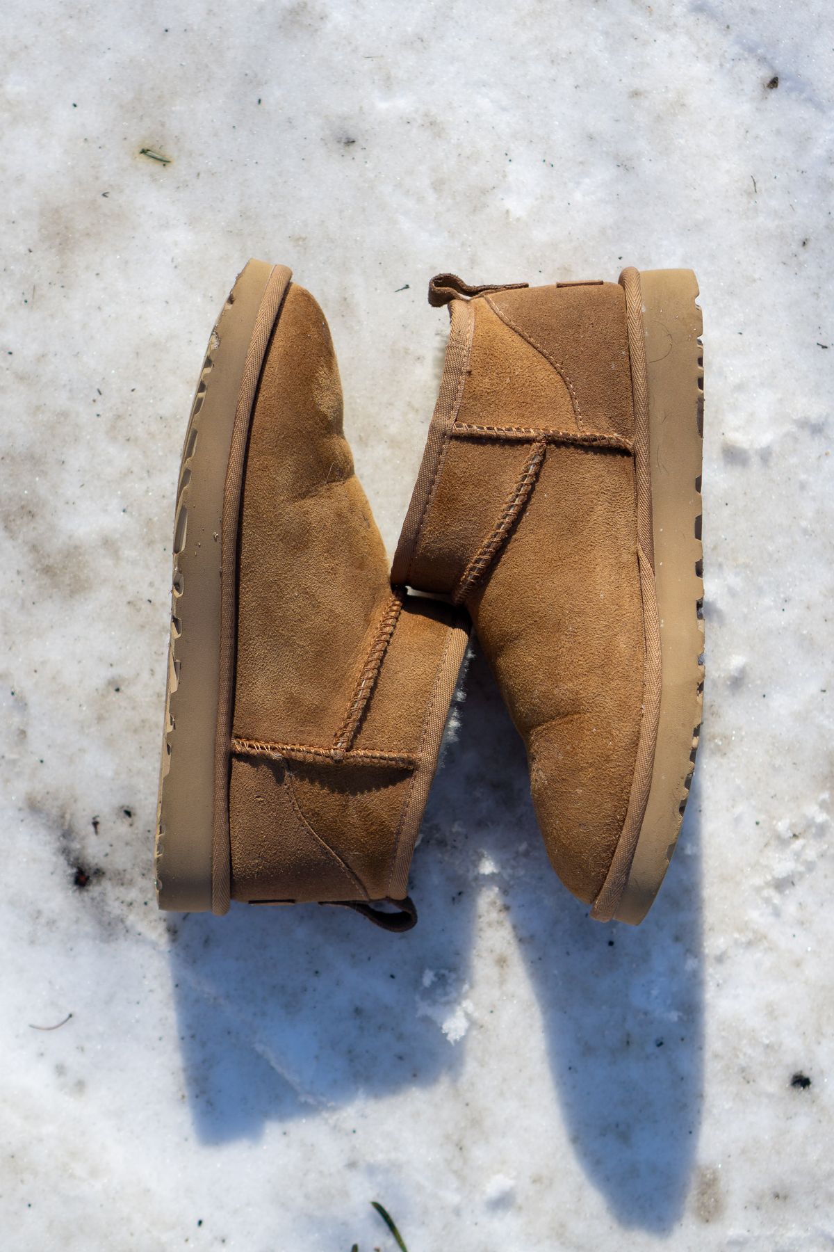 Photo by Barbaq on February 4, 2026 of the Ugg Classic Ultra Mini in Chestnut Sheepskin.
