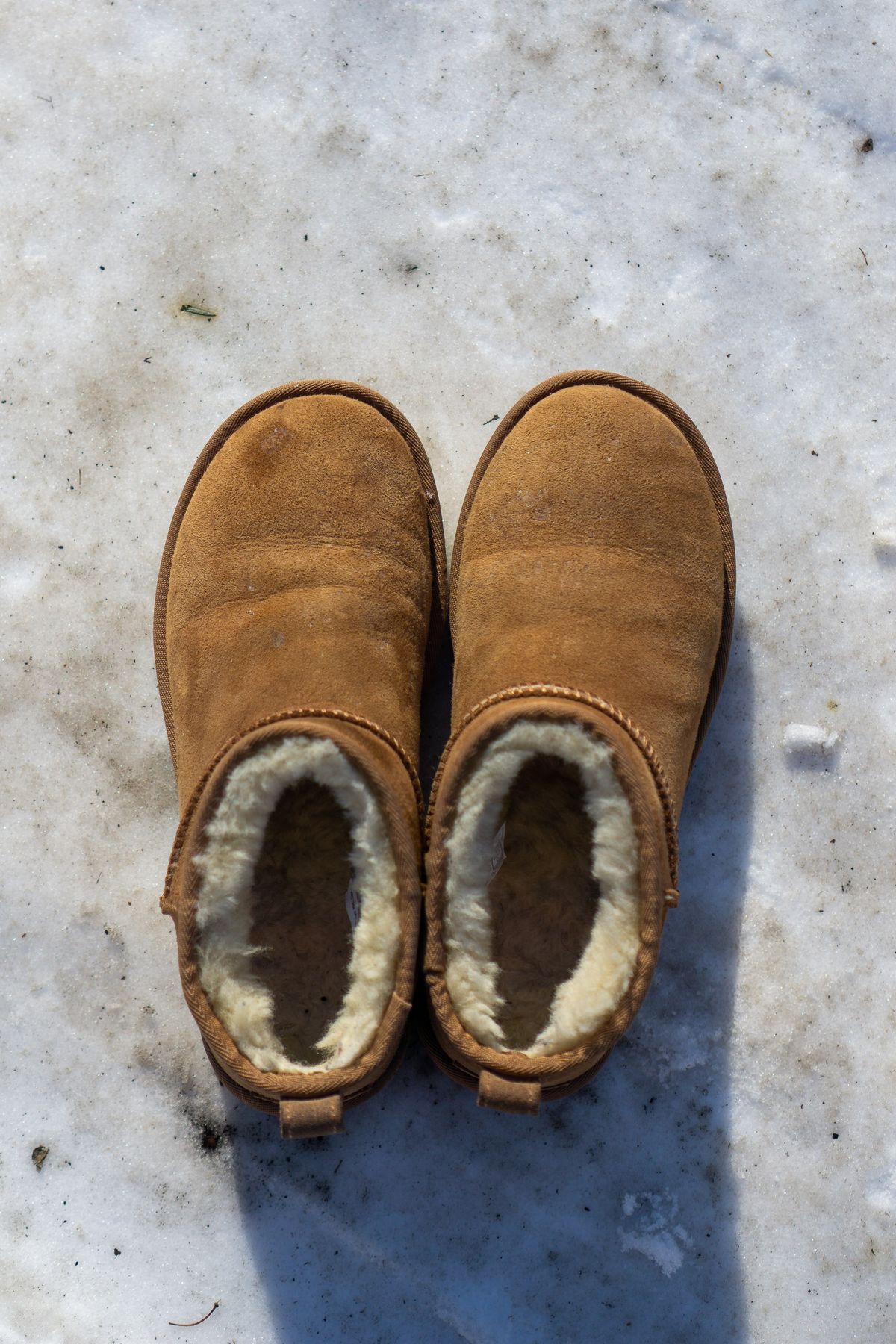 Photo by Barbaq on February 4, 2026 of the Ugg Classic Ultra Mini in Chestnut Sheepskin.