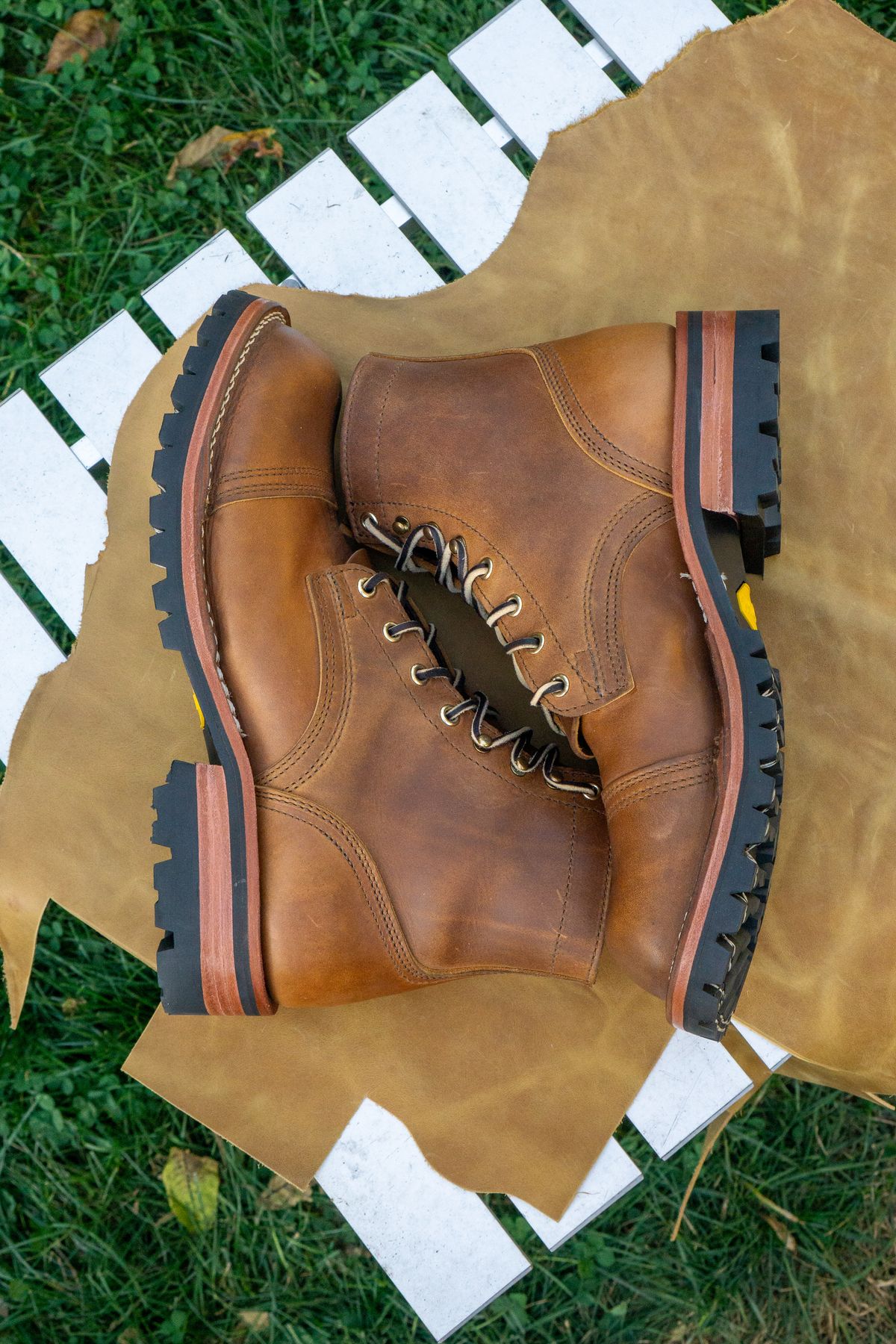 Photo by Barbaq on October 1, 2025 of the Nicks MTO in Horween Spokane Honey.