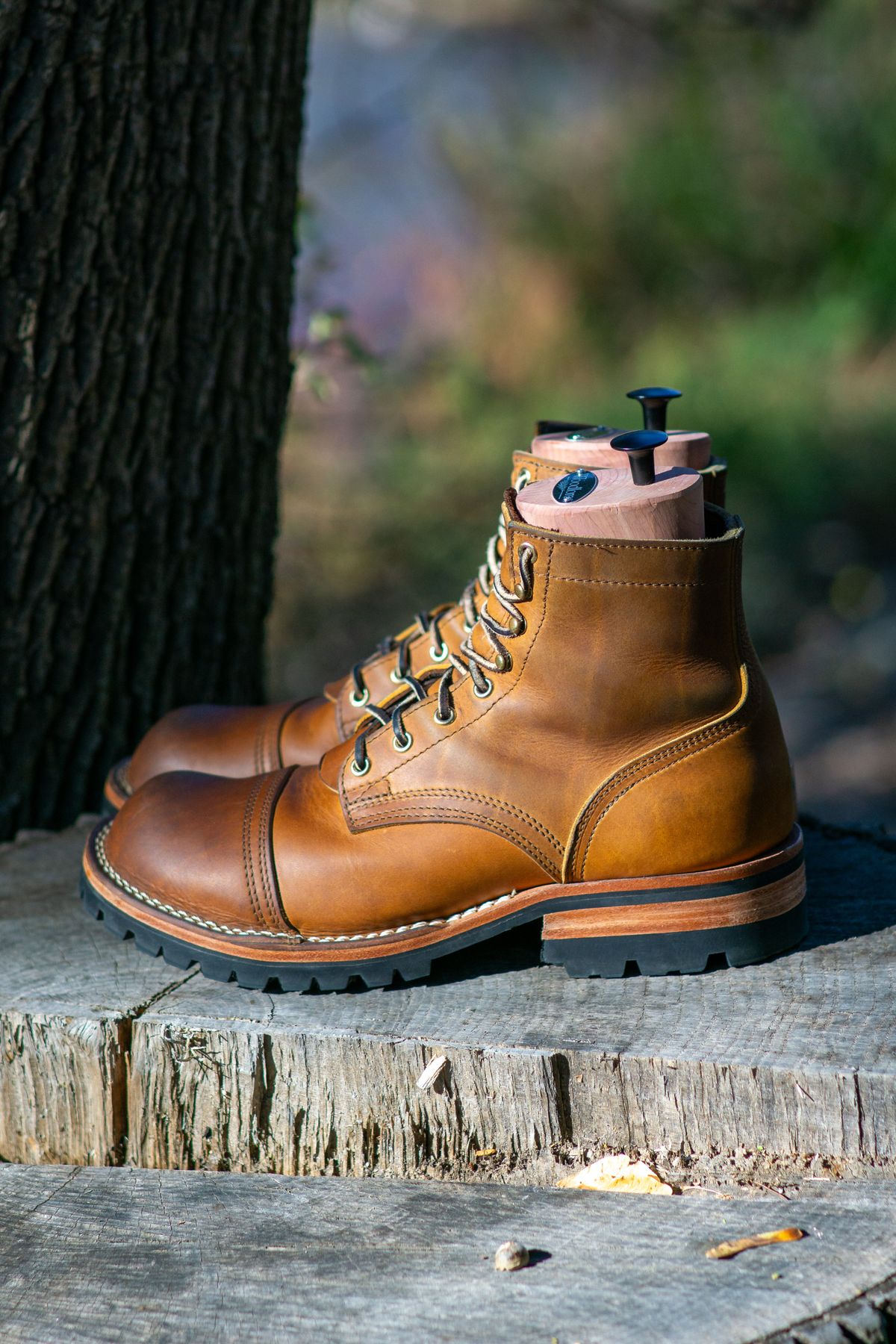 Photo by Barbaq on November 1, 2025 of the Nicks MTO in Horween Spokane Honey.