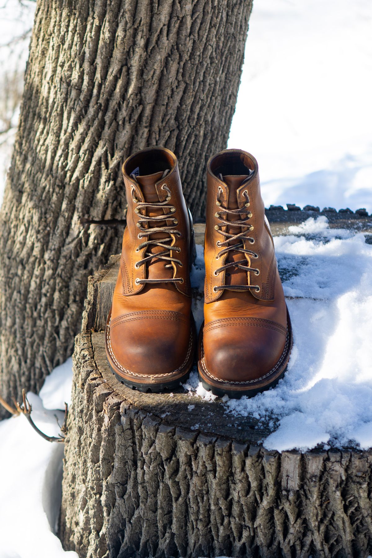 Photo by Barbaq on February 4, 2026 of the Nicks MTO in Horween Spokane Honey.