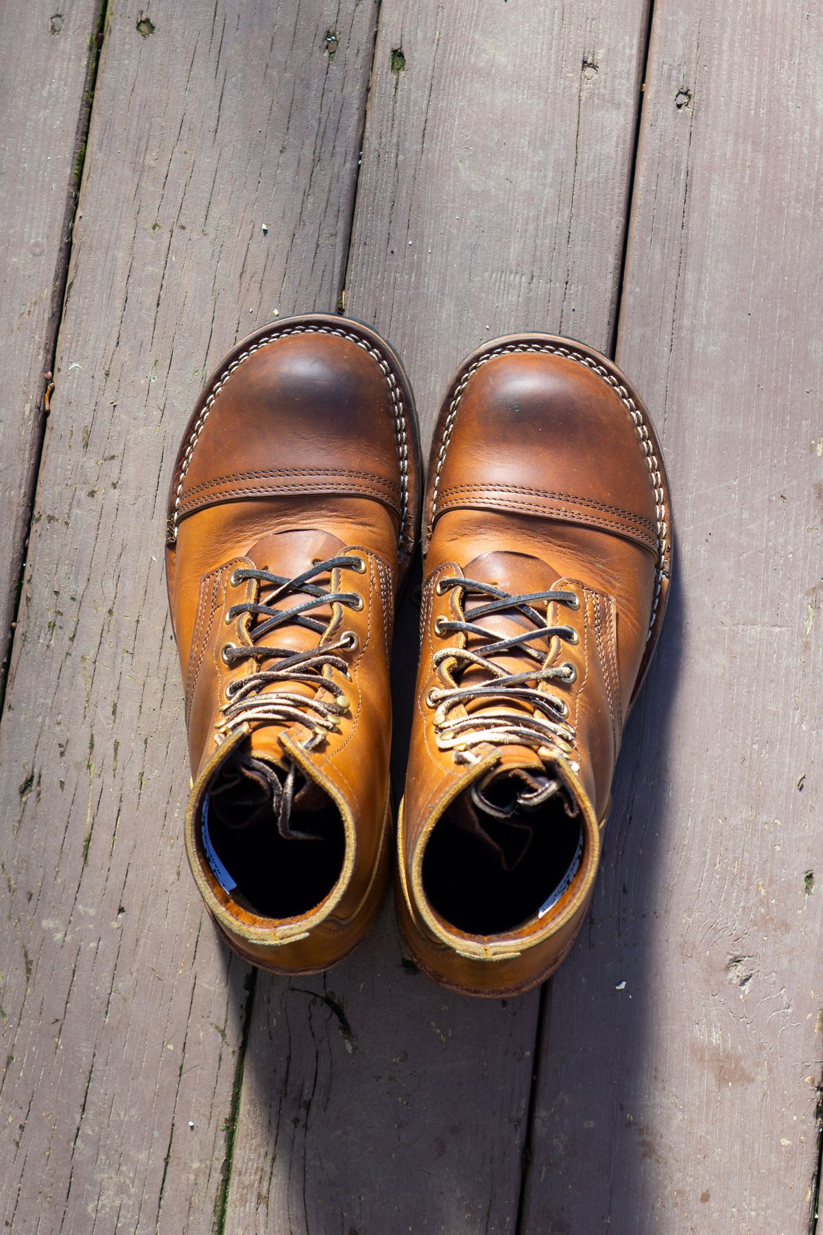 Photo by Barbaq on March 4, 2026 of the Nicks MTO in Horween Spokane Honey.