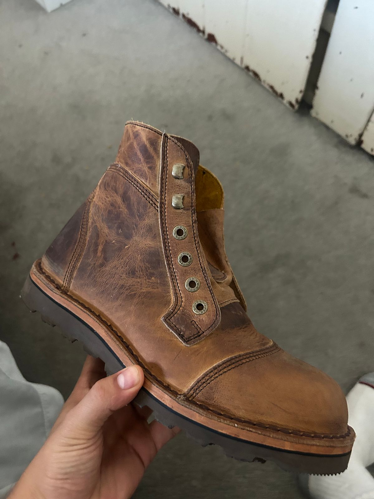 Photo by sleeps on June 8, 2026 of the Jim Green Numzaan in Bronco Biscuit Pull Up.