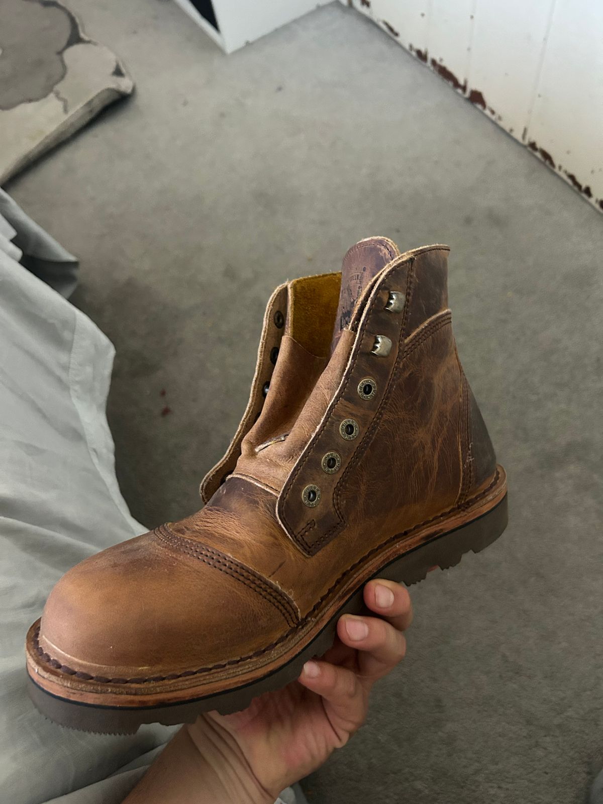 Photo by sleeps on June 8, 2026 of the Jim Green Numzaan in Bronco Biscuit Pull Up.