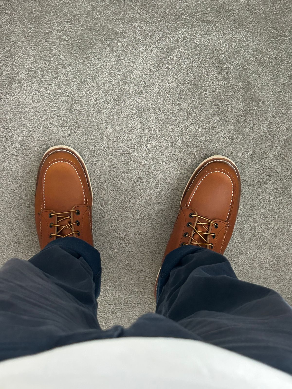 Photo by sleeps on September 30, 2025 of the Red Wing 10877 in S.B. Foot Oro-Iginal.