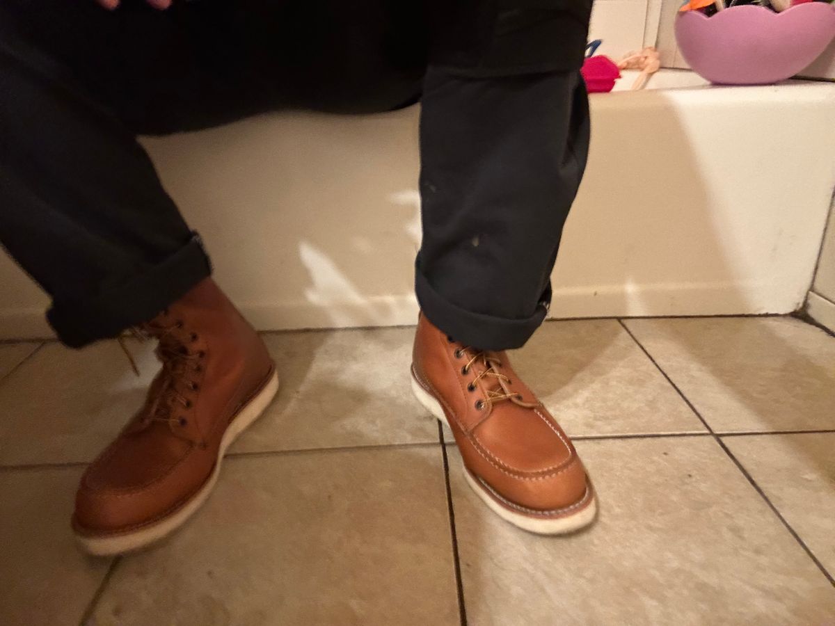 Photo by sleeps on October 2, 2025 of the Red Wing 10877 in S.B. Foot Oro-Iginal.