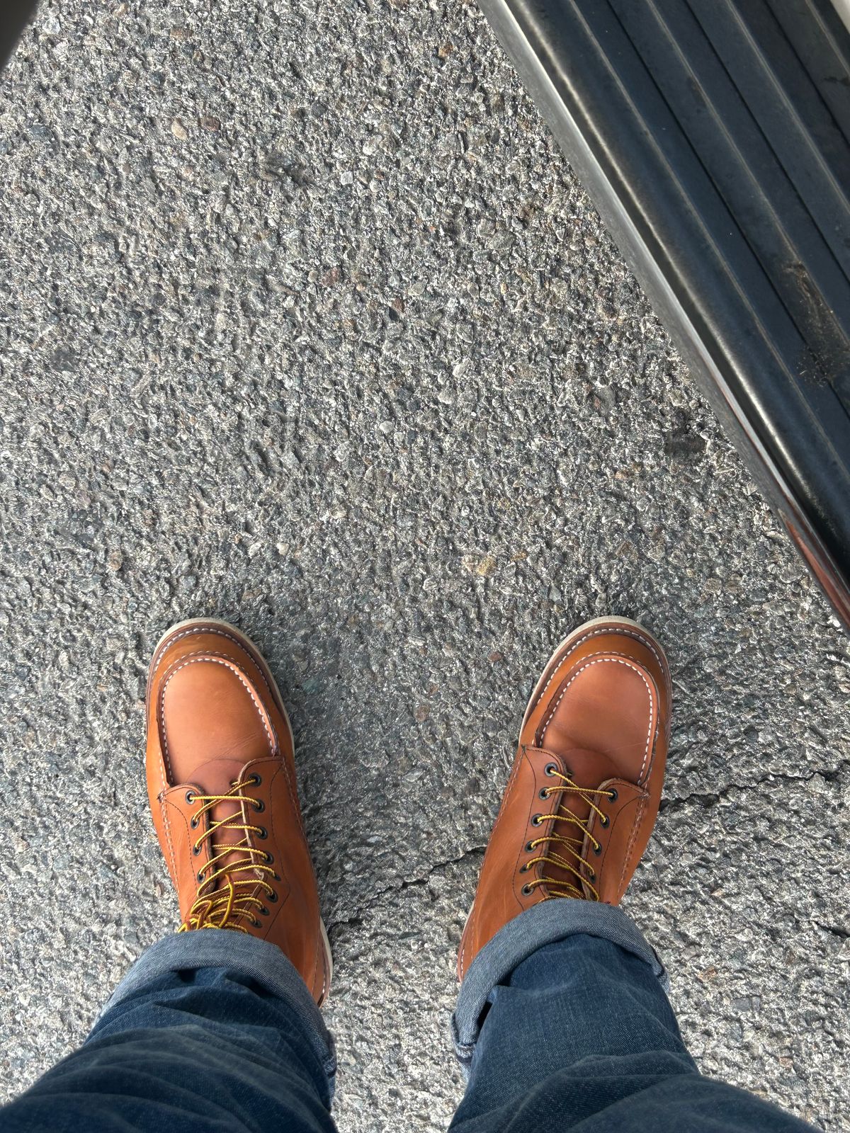 Photo by sleeps on October 23, 2025 of the Red Wing 10877 in S.B. Foot Oro-Iginal.