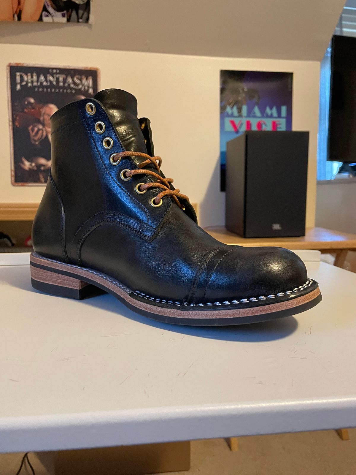 Photo by CesarIronthrone on November 24, 2025 of the Junkard SC2078 in Maryam Black Horsebutt.