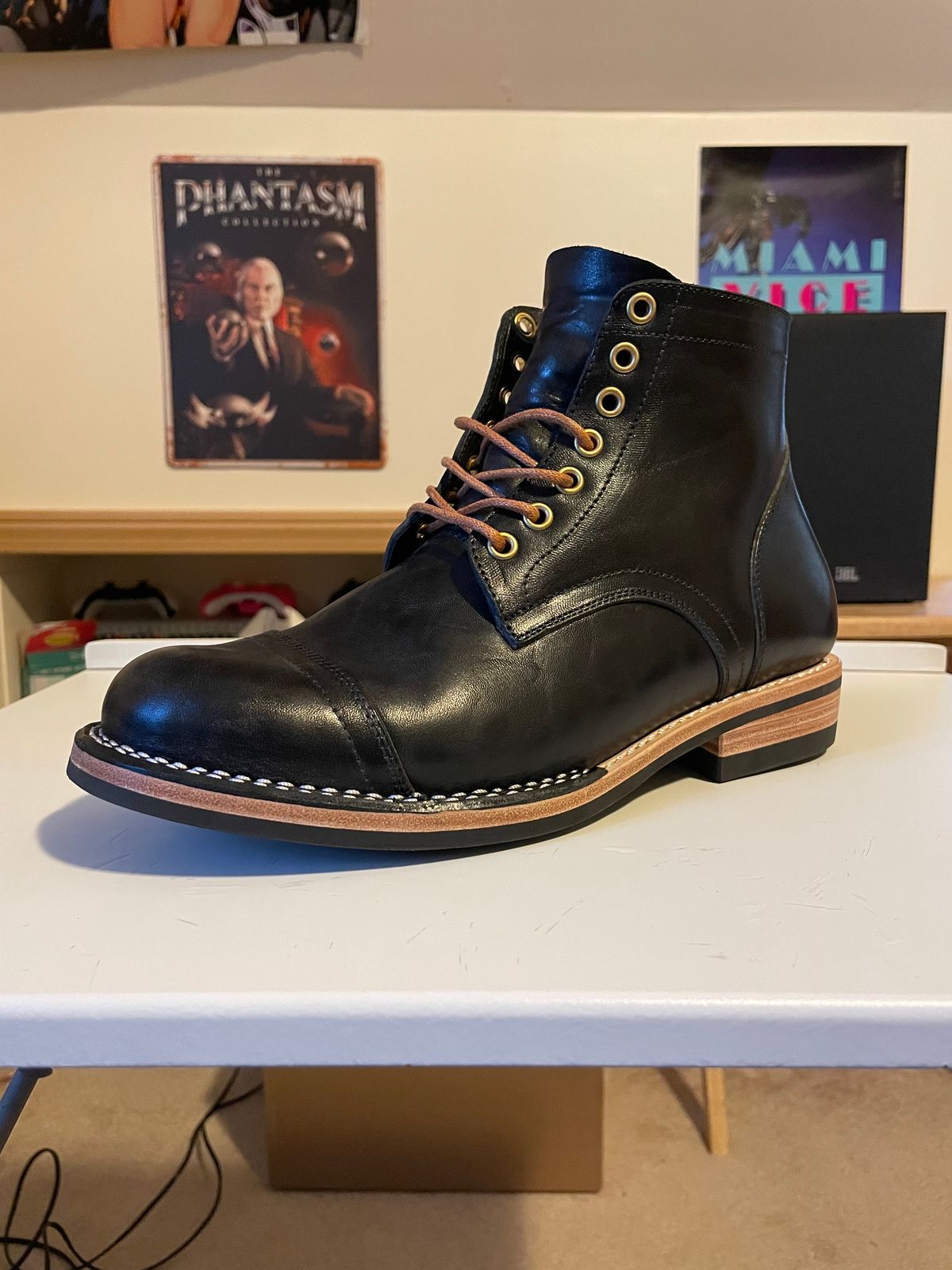 Photo by CesarIronthrone on November 24, 2025 of the Junkard SC2078 in Maryam Black Horsebutt.