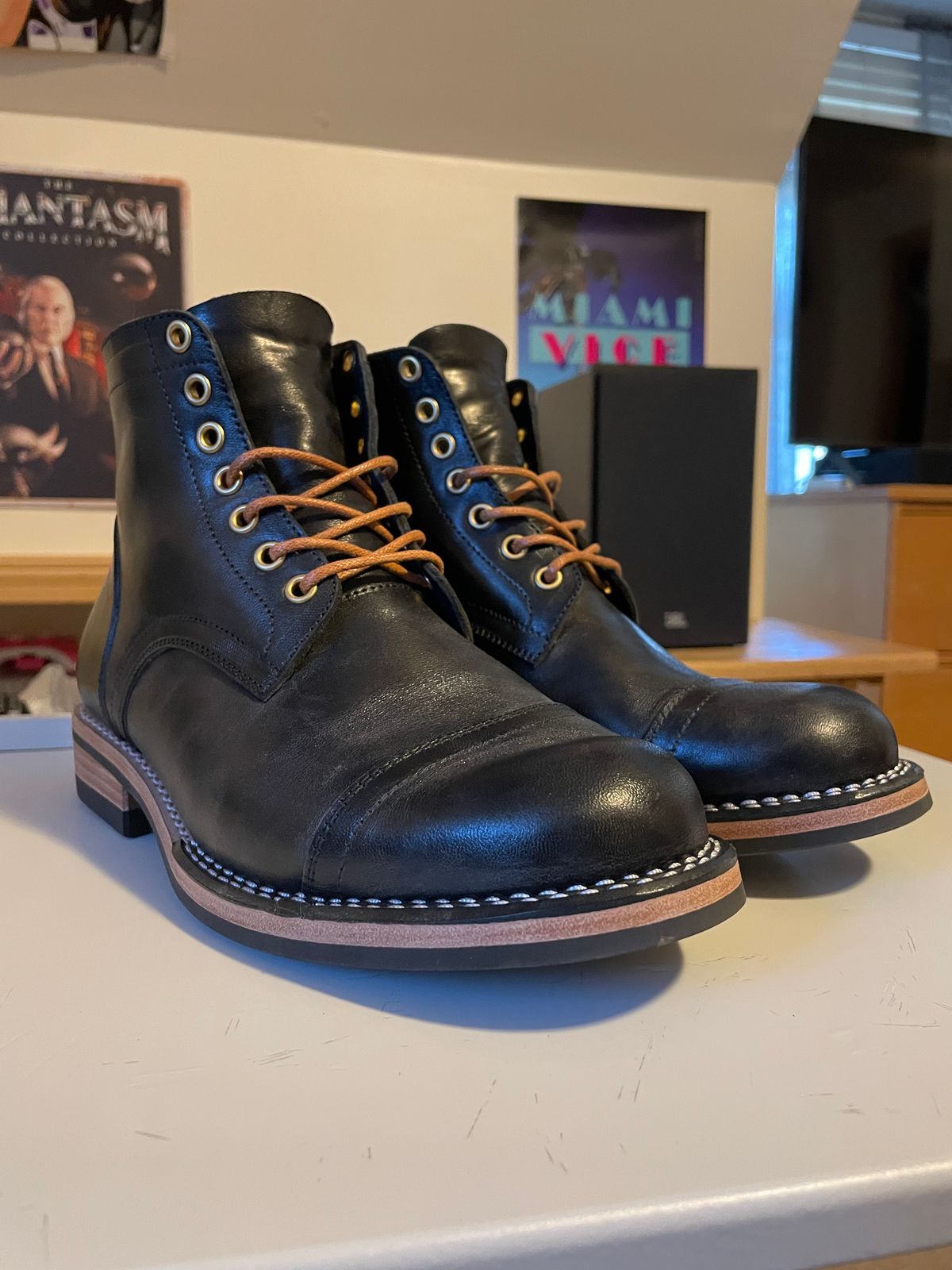 Photo by CesarIronthrone on November 24, 2025 of the Junkard SC2078 in Maryam Black Horsebutt.