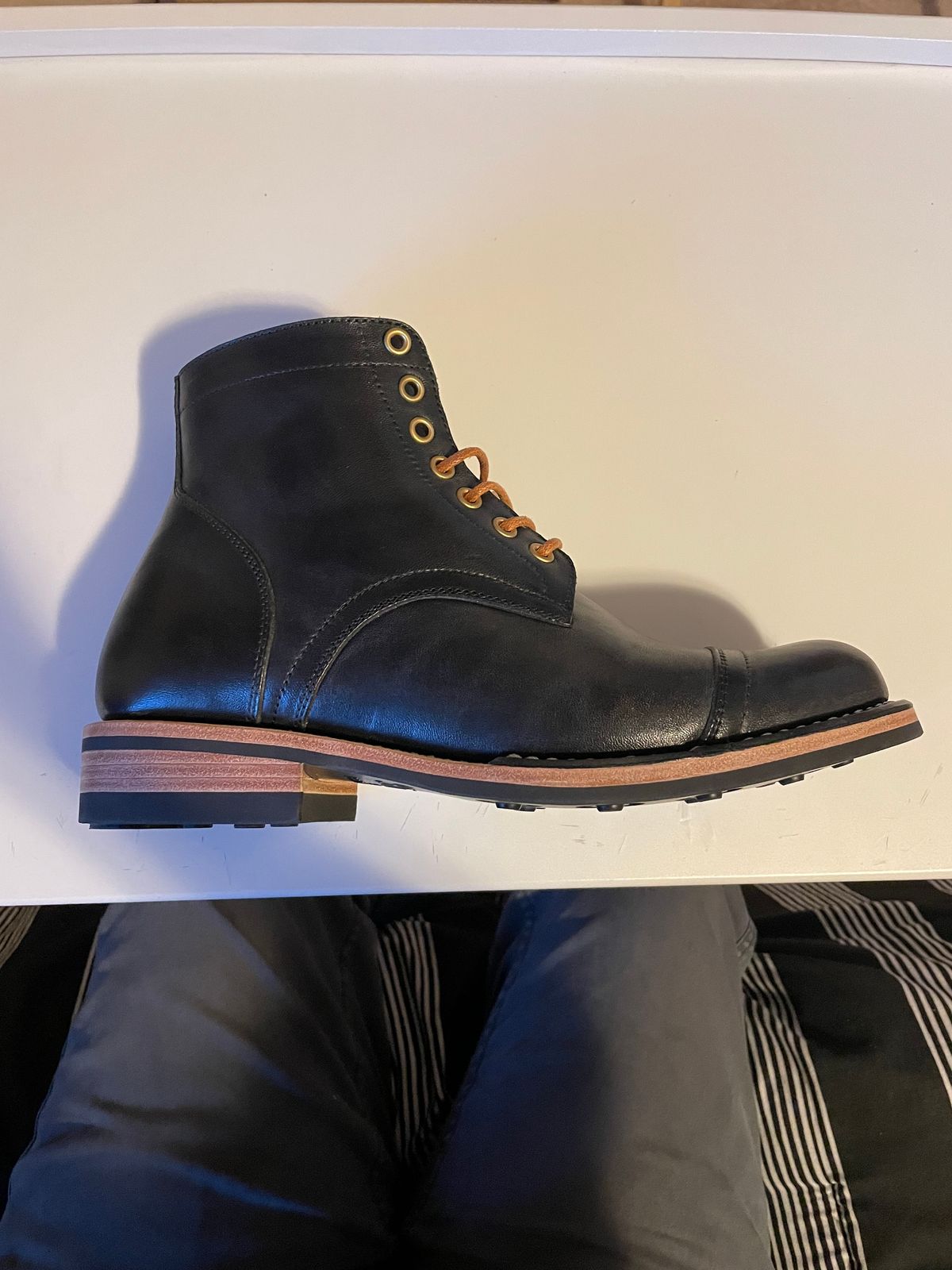 Photo by CesarIronthrone on November 24, 2025 of the Junkard SC2078 in Maryam Black Horsebutt.