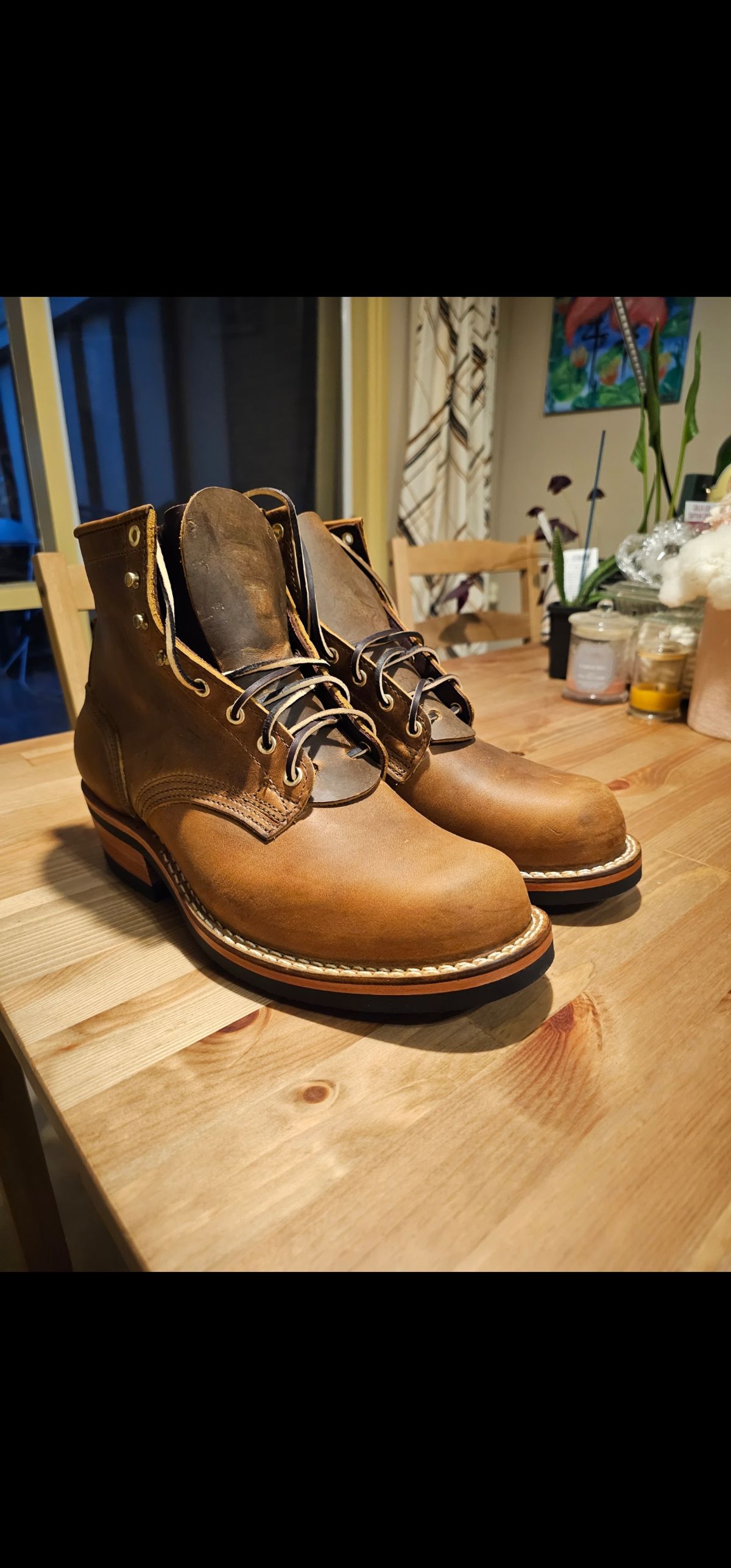 Photo by Luke.to.Boot on October 10, 2023 of the Nicks Robert in Horween Orange Predator.