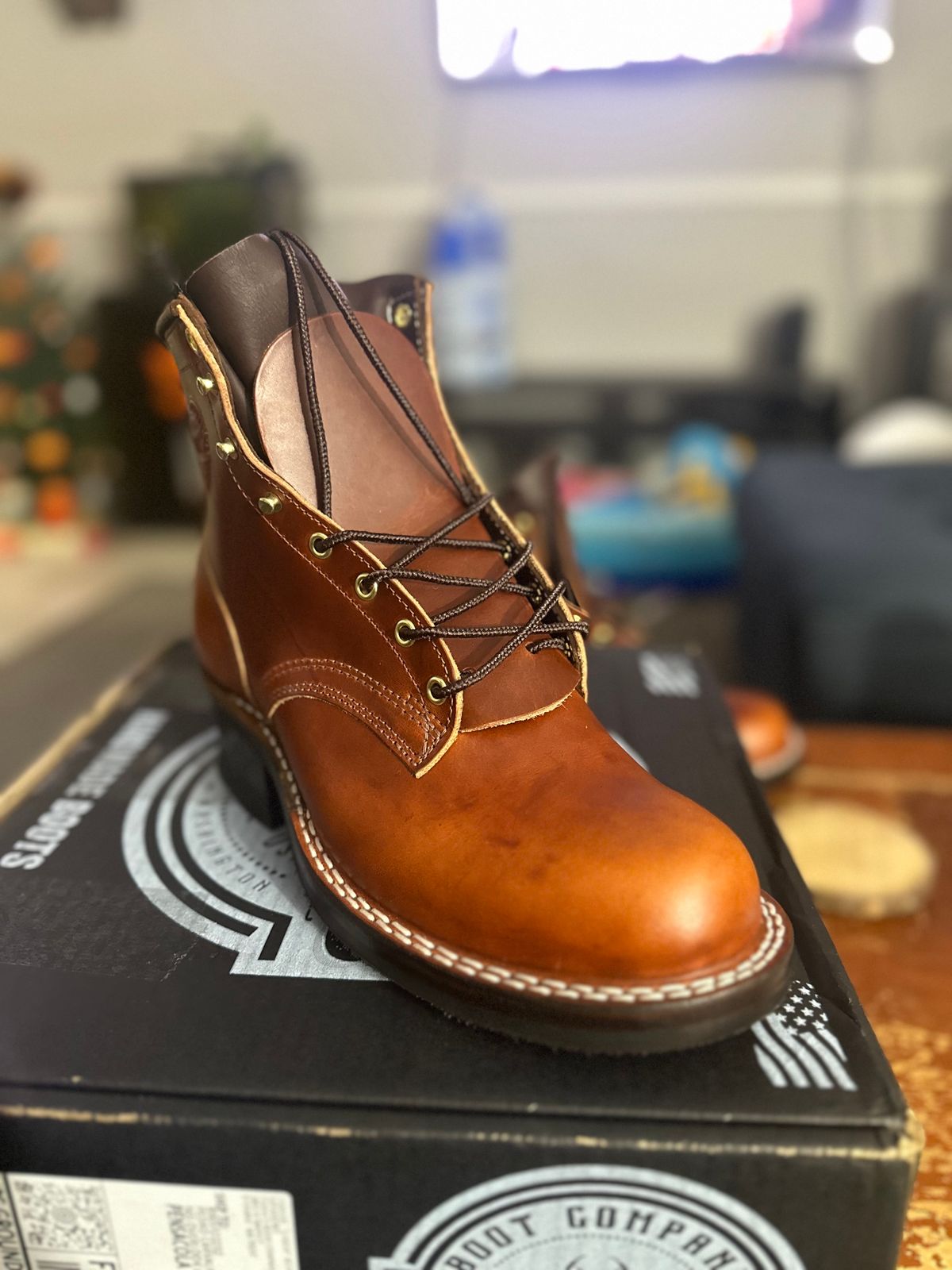 Photo by brusa on November 8, 2024 of the Frank's Boots Wilshire in Wickett & Craig Tan Oiled Latigo.