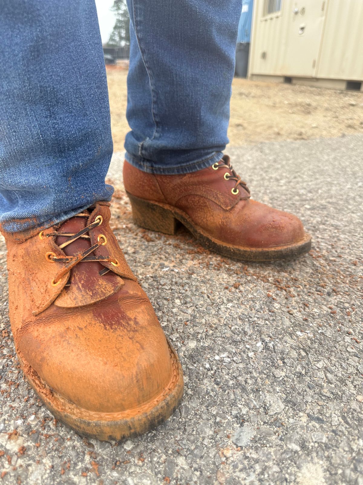 Photo by brusa on December 26, 2024 of the Frank's Boots Wilshire in Wickett & Craig Tan Oiled Latigo.