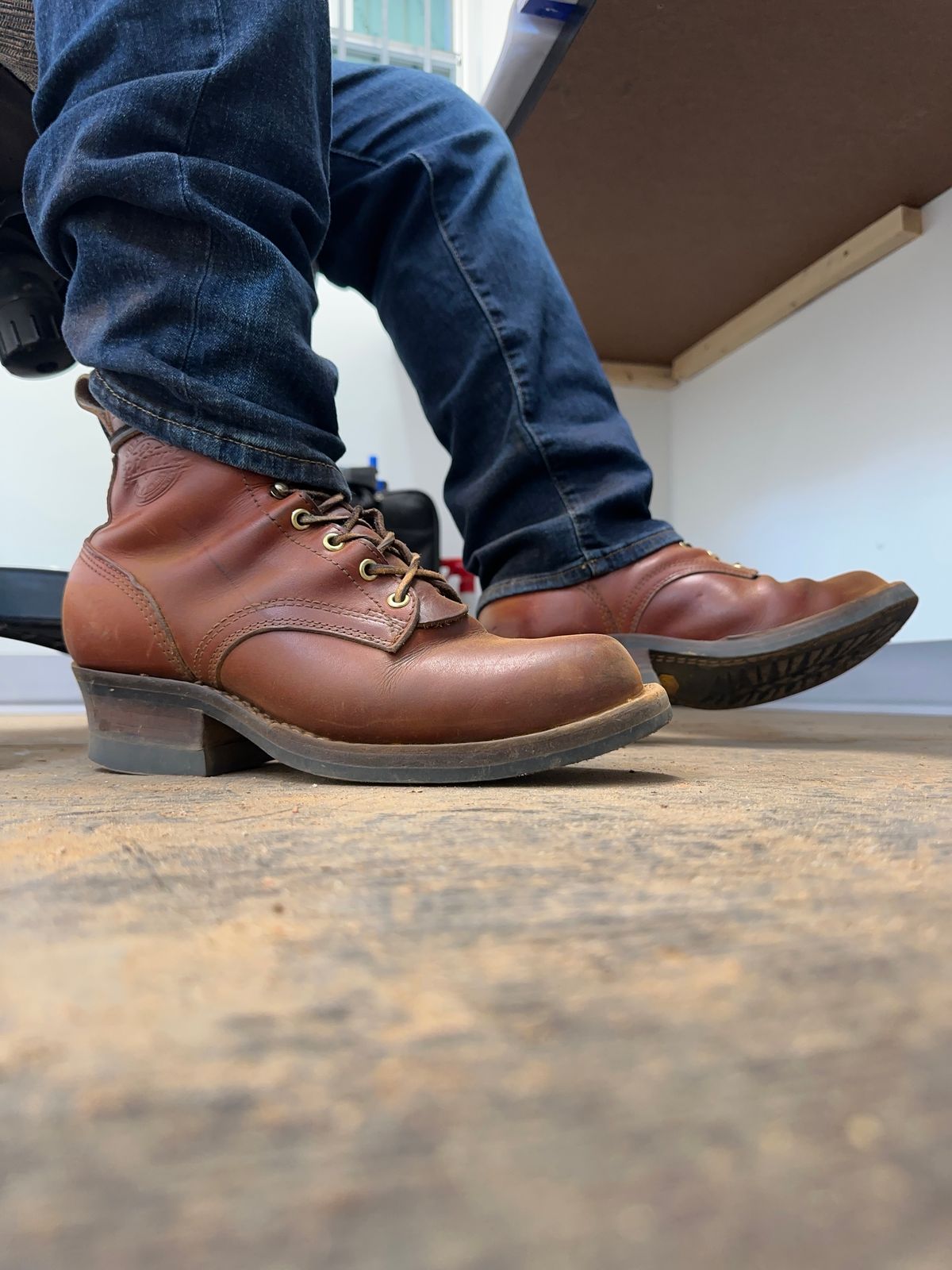 Photo by brusa on April 30, 2025 of the Frank's Boots Wilshire in Wickett & Craig Tan Oiled Latigo.